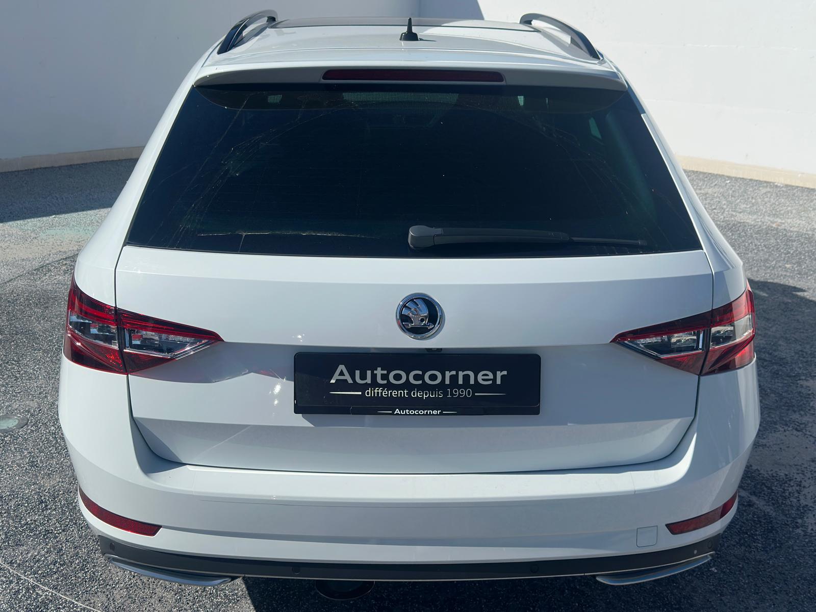 SKODA Superb Combi 2.0 TDi SportLine+ 4x4 DSG-image-4