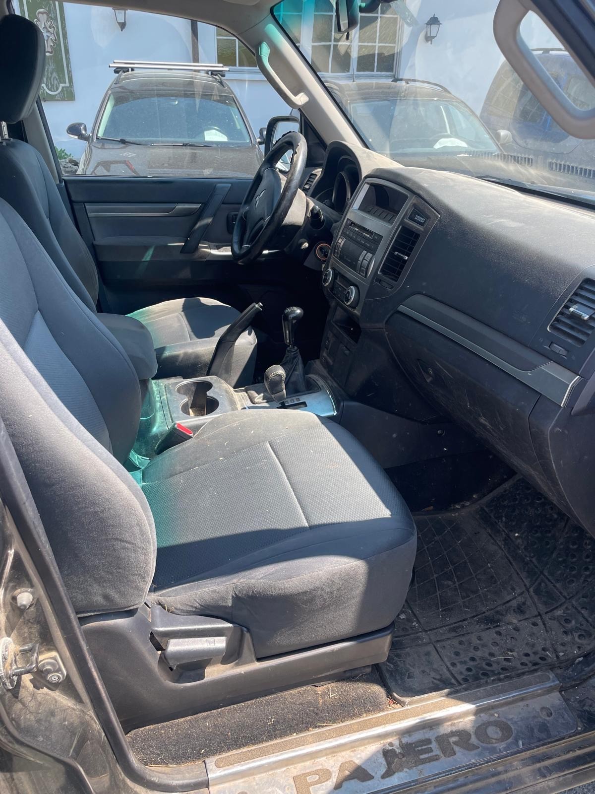 MITSUBISHI Pajero 3.2 DI-D Swiss Professional Plus-image-7
