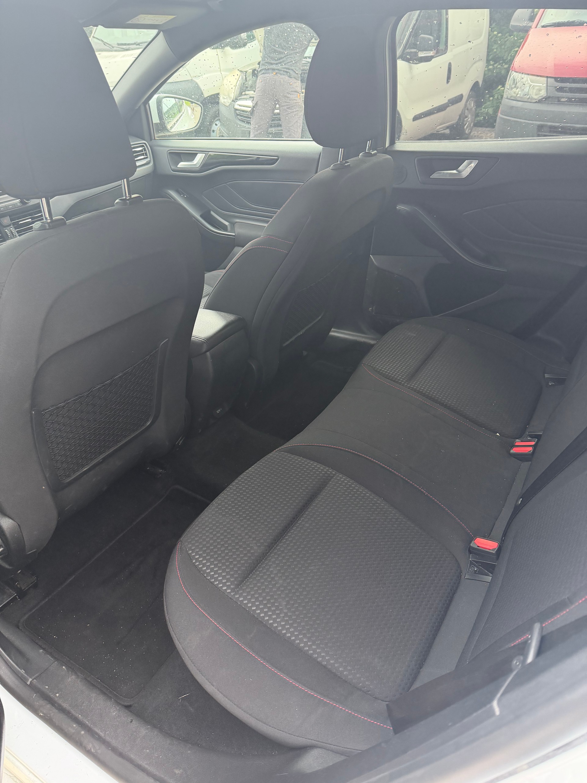 FORD Focus 1.0 SCTi Trend-image-10