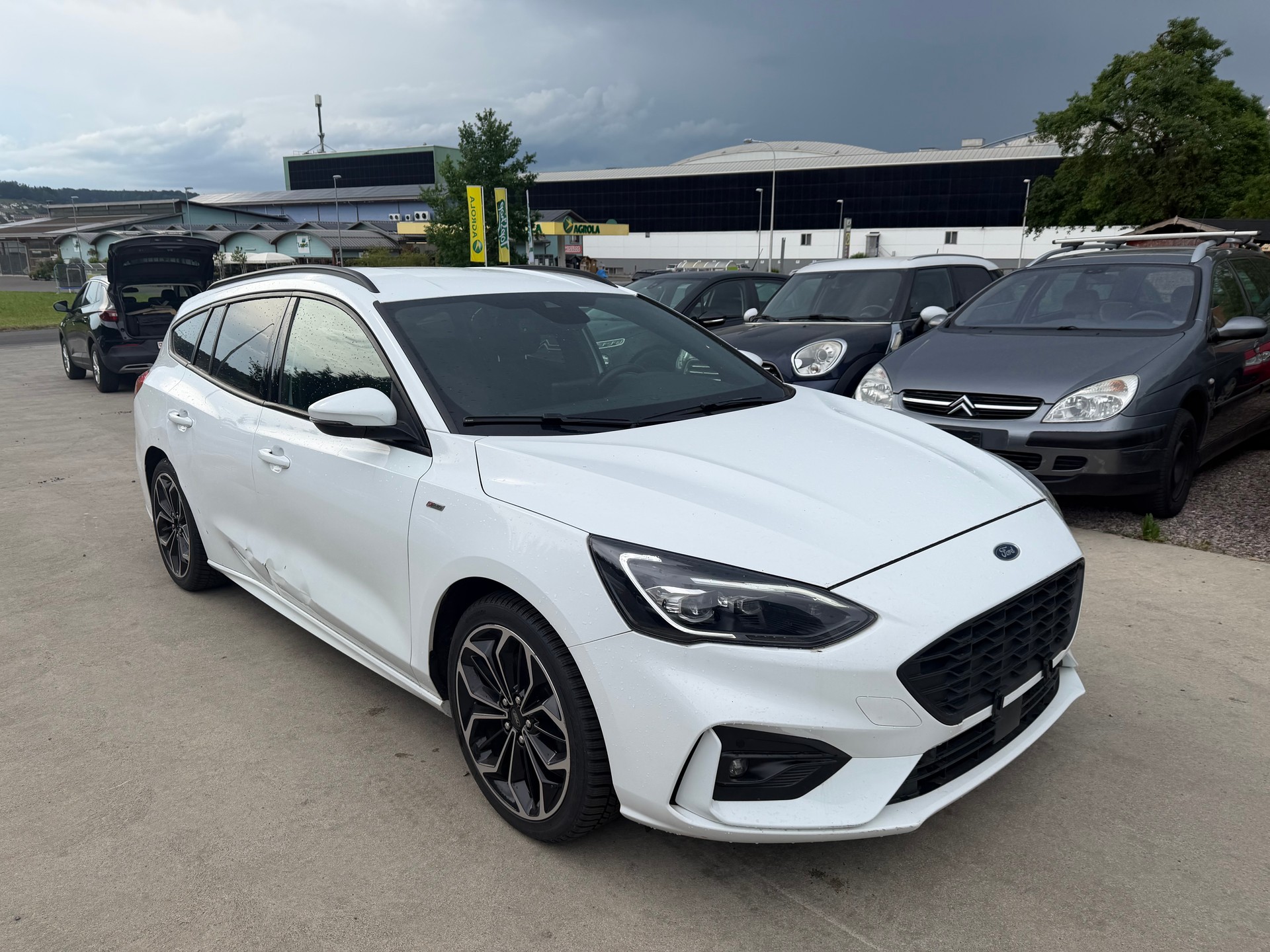 FORD Focus 1.0 SCTi Trend-image-0