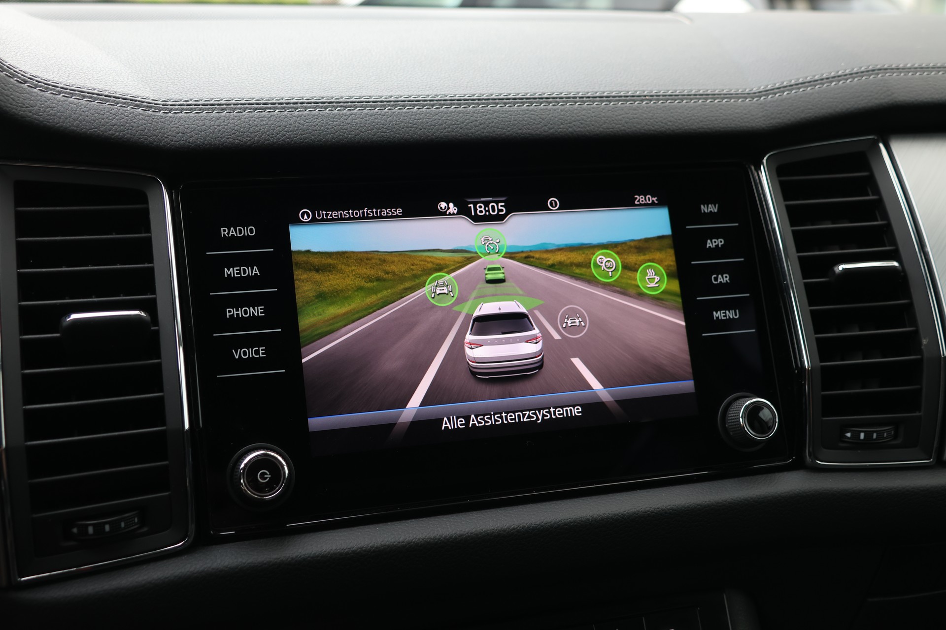 SKODA Kodiaq 2.0 TDI CR Ambition 4x4 DSG (CH)-image-22