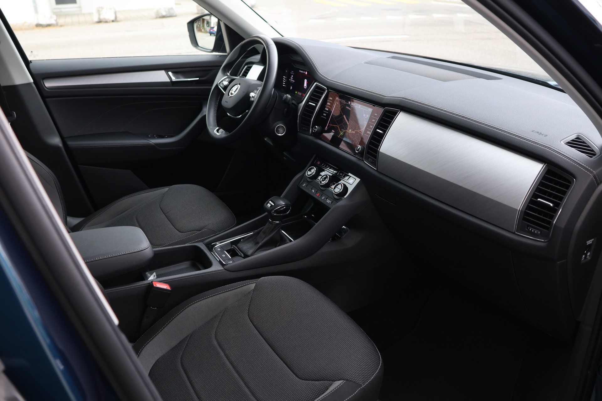 SKODA Kodiaq 2.0 TDI CR Ambition 4x4 DSG (CH)-image-17