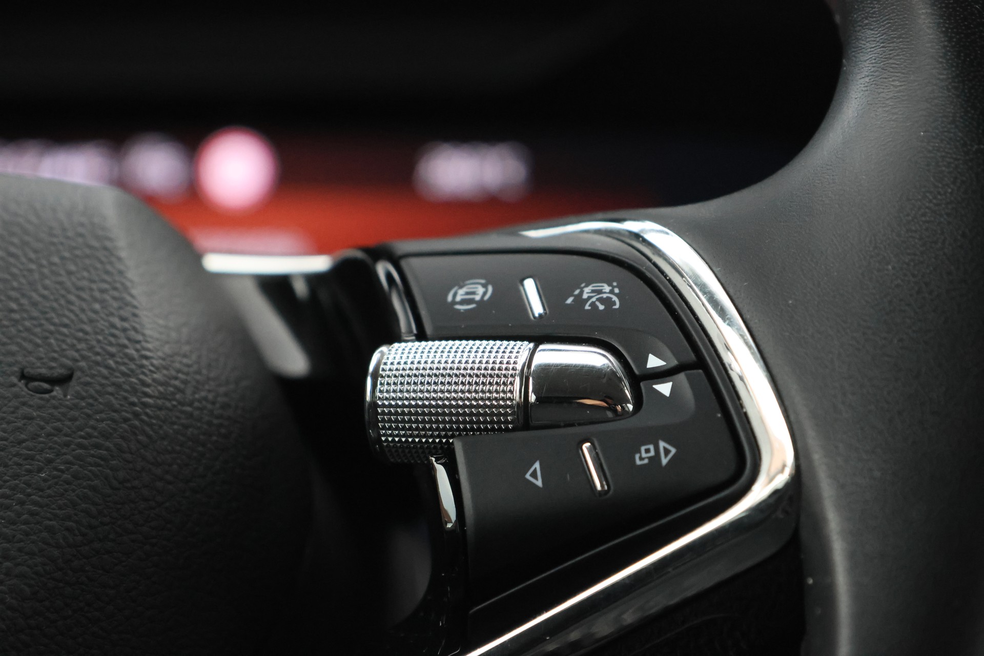 SKODA Kodiaq 2.0 TDI CR Ambition 4x4 DSG (CH)-image-16