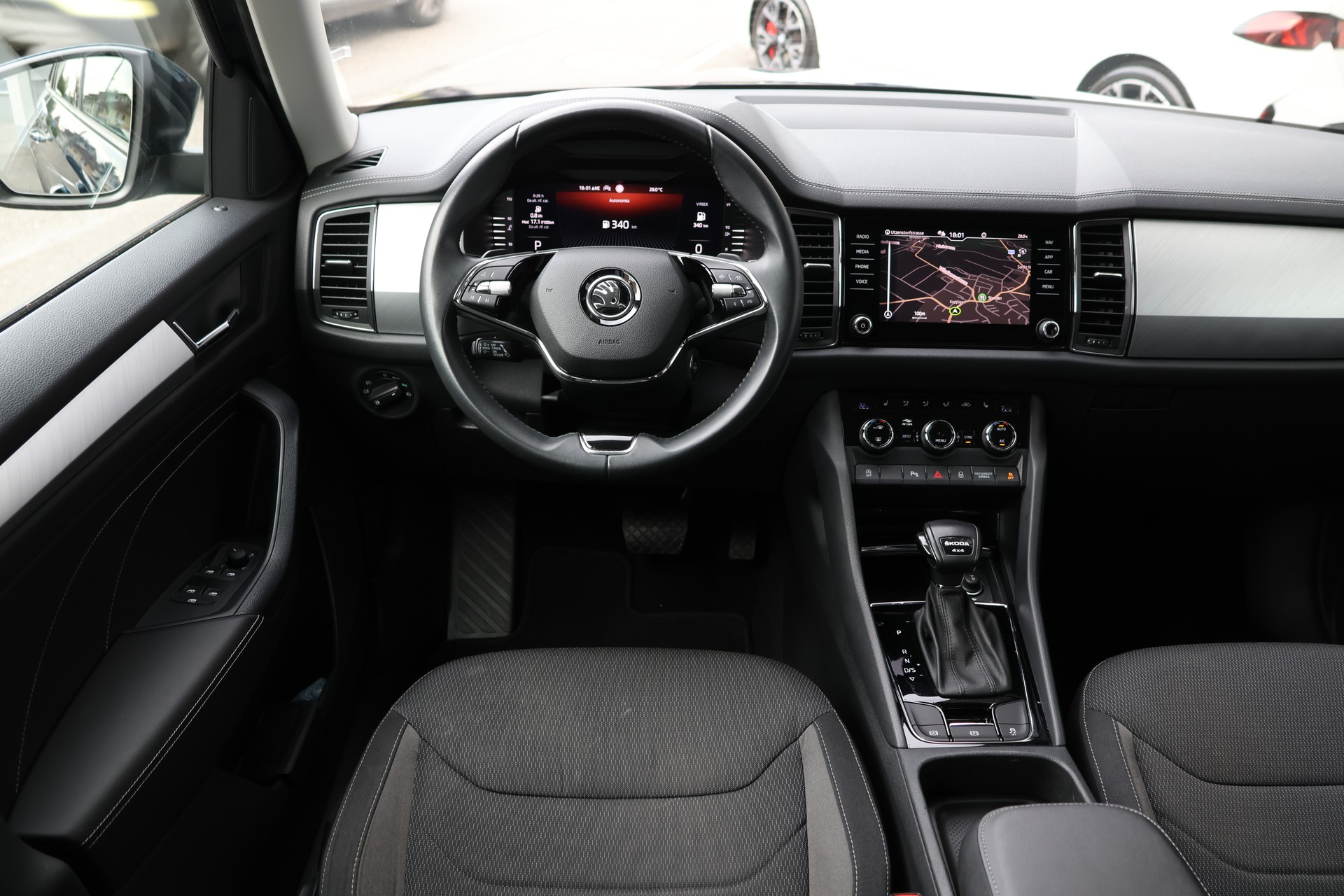 SKODA Kodiaq 2.0 TDI CR Ambition 4x4 DSG (CH)-image-12