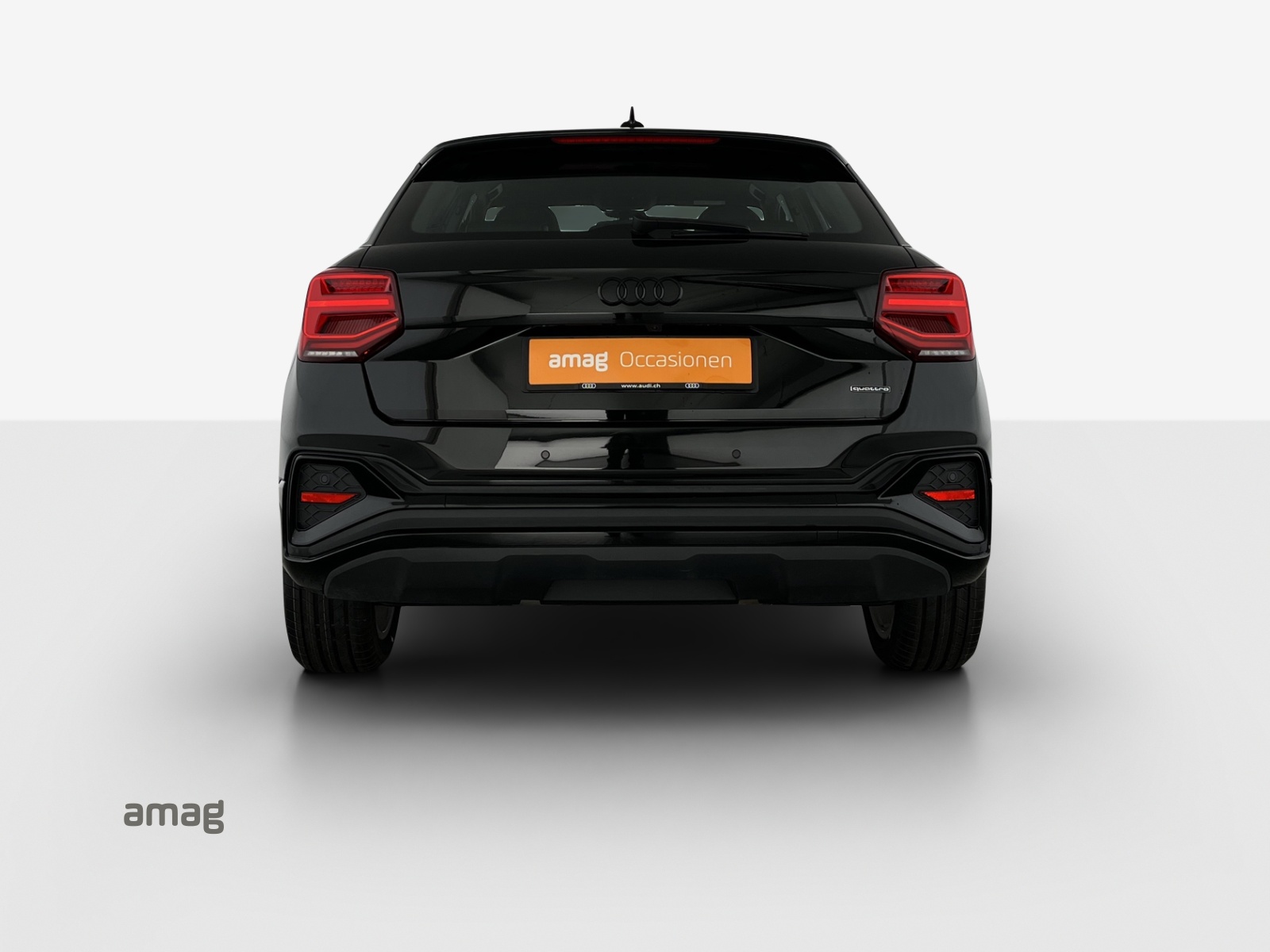 AUDI Q2 40 TFSI S line quattro S-tronic-image-3