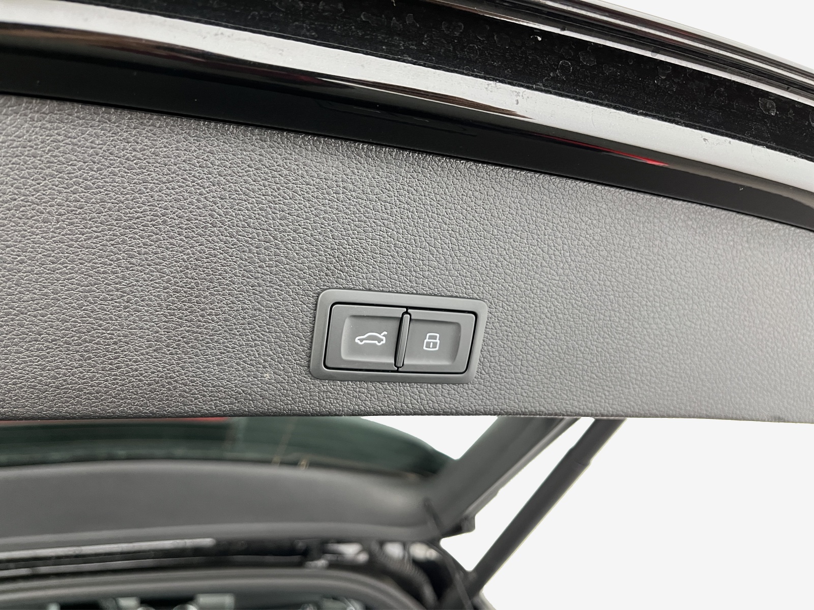 AUDI Q2 40 TFSI S line quattro S-tronic-image-13