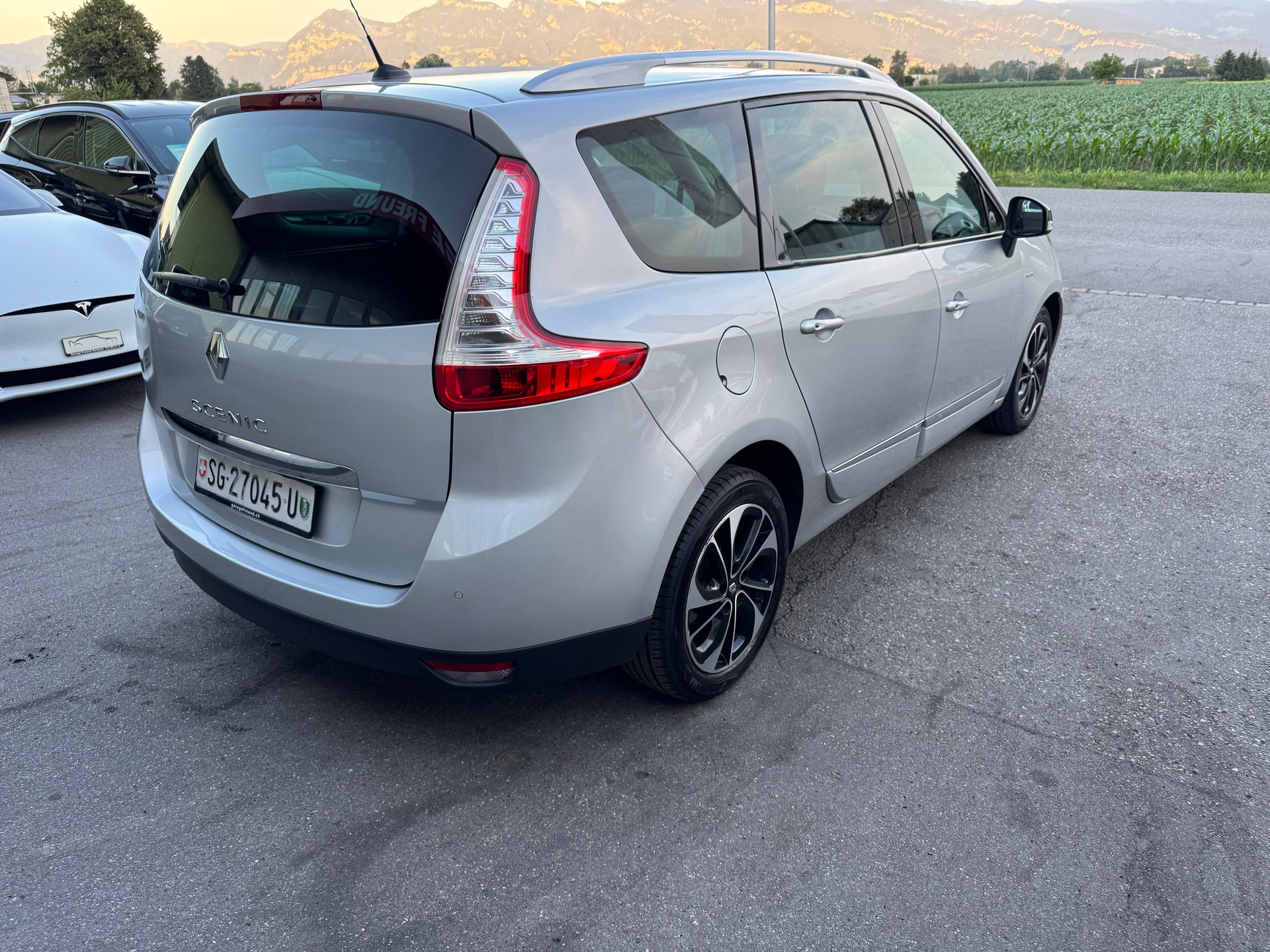 RENAULT Grand Scénic 1.5 dCi Bose EDC-image-5