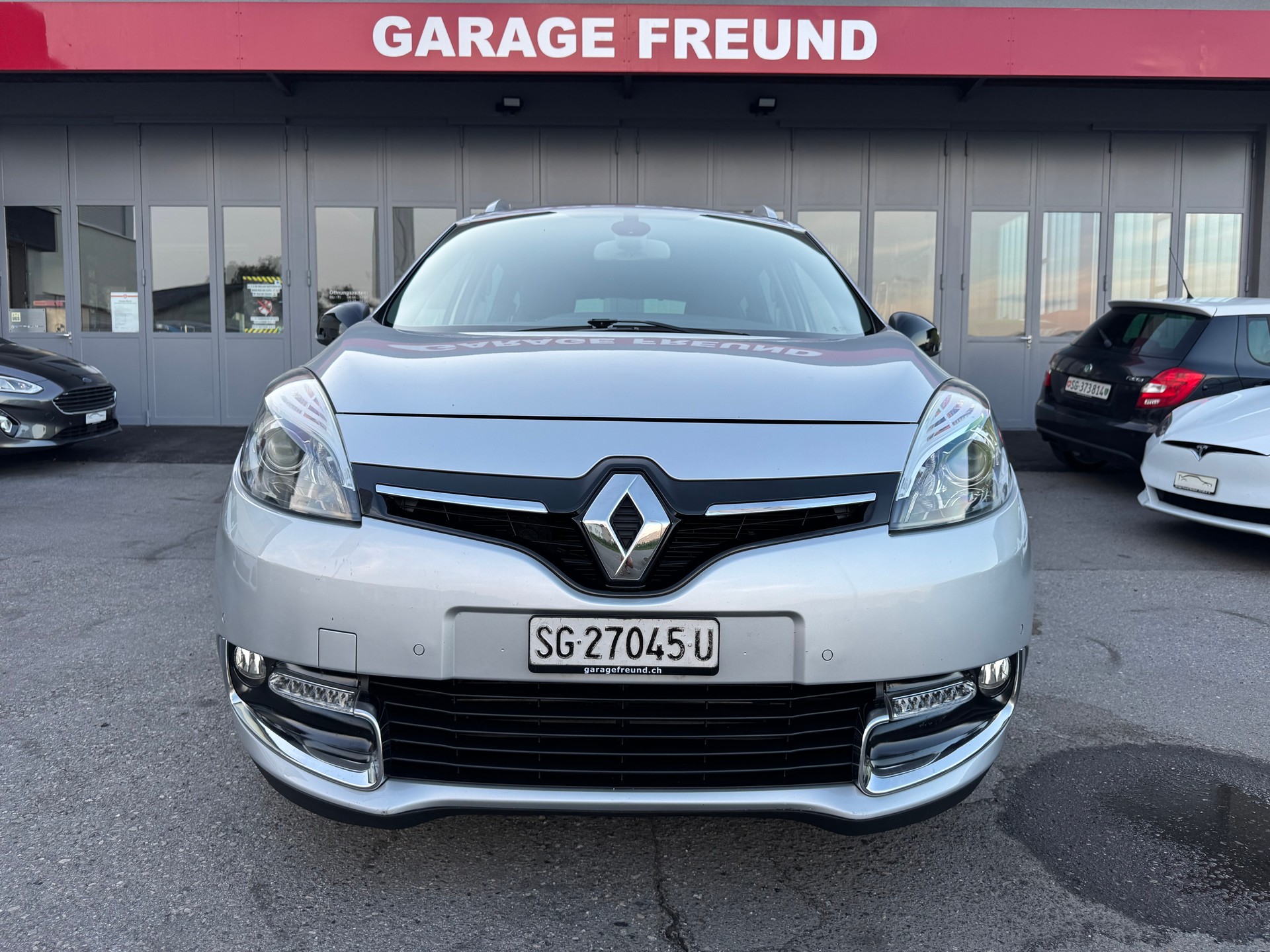 RENAULT Grand Scénic 1.5 dCi Bose EDC-image-2