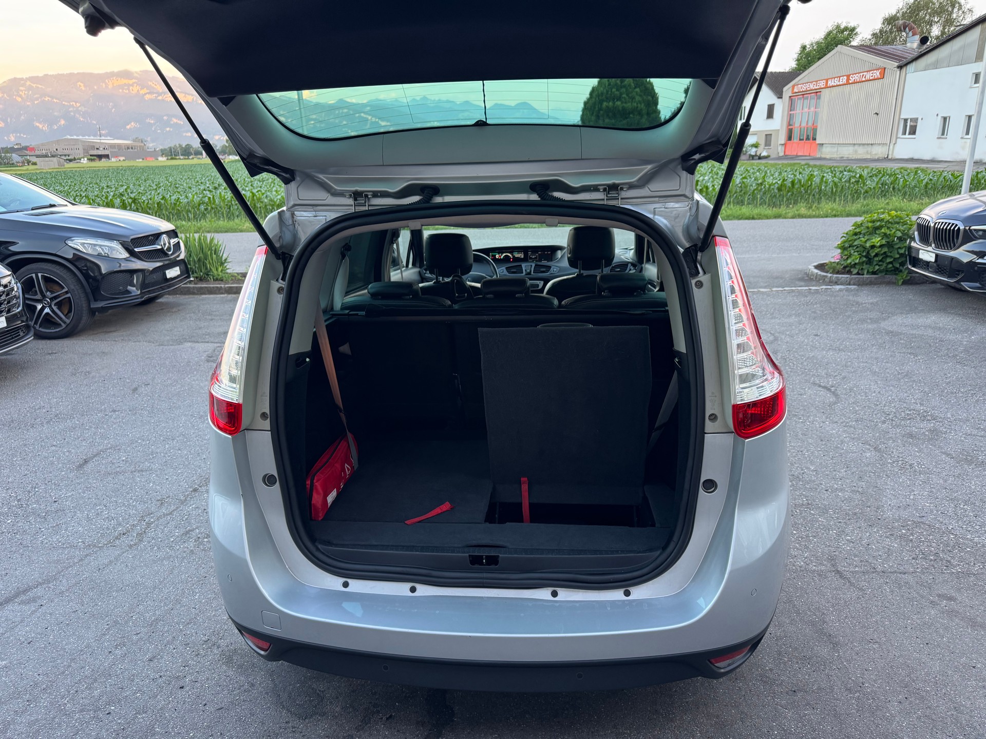 RENAULT Grand Scénic 1.5 dCi Bose EDC-image-11