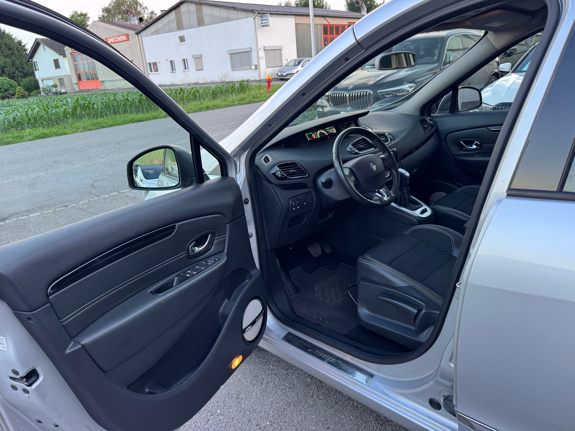 RENAULT Grand Scénic 1.5 dCi Bose EDC-image-13