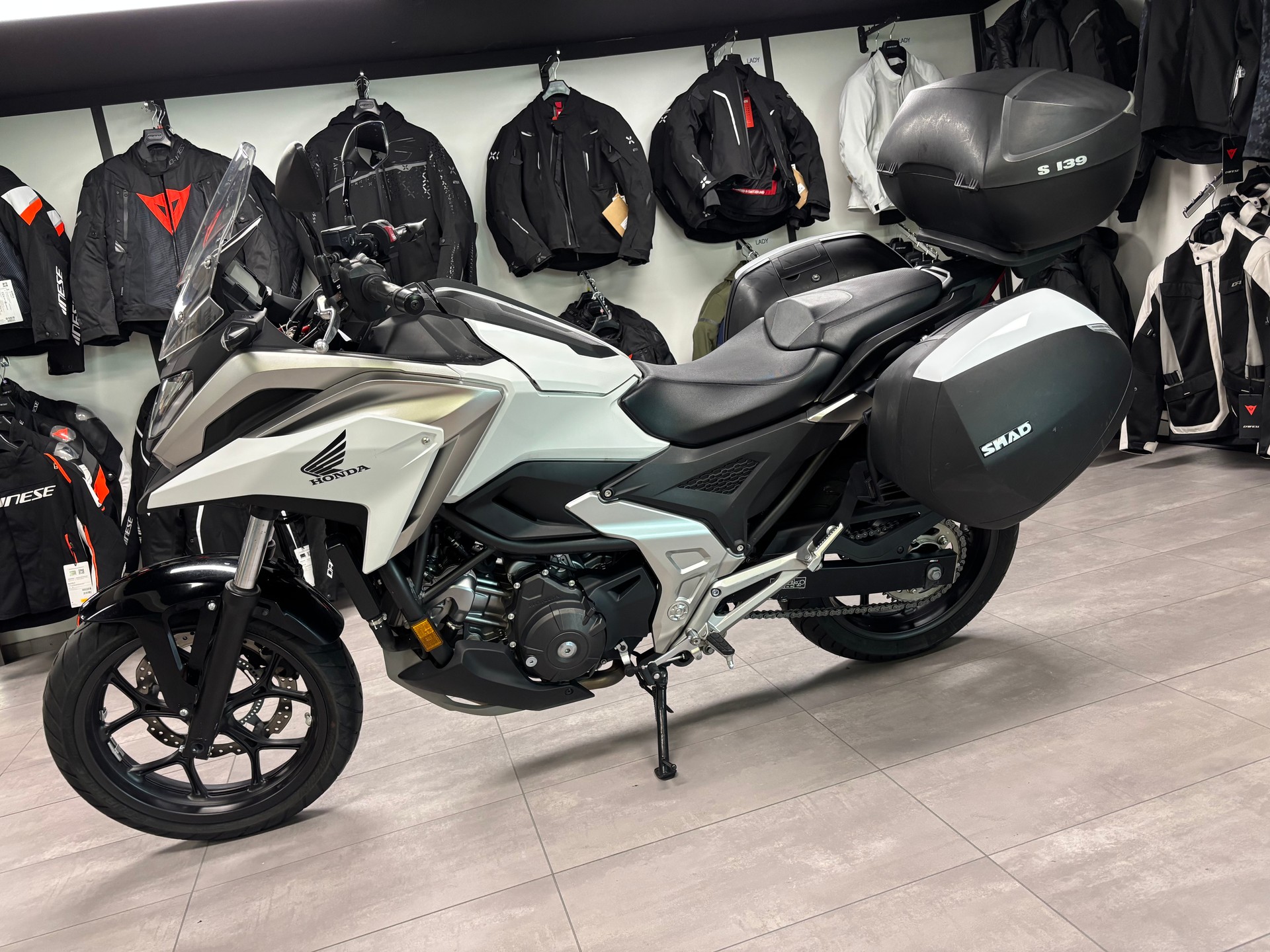 HONDA NC 750 XA ABS-image-1