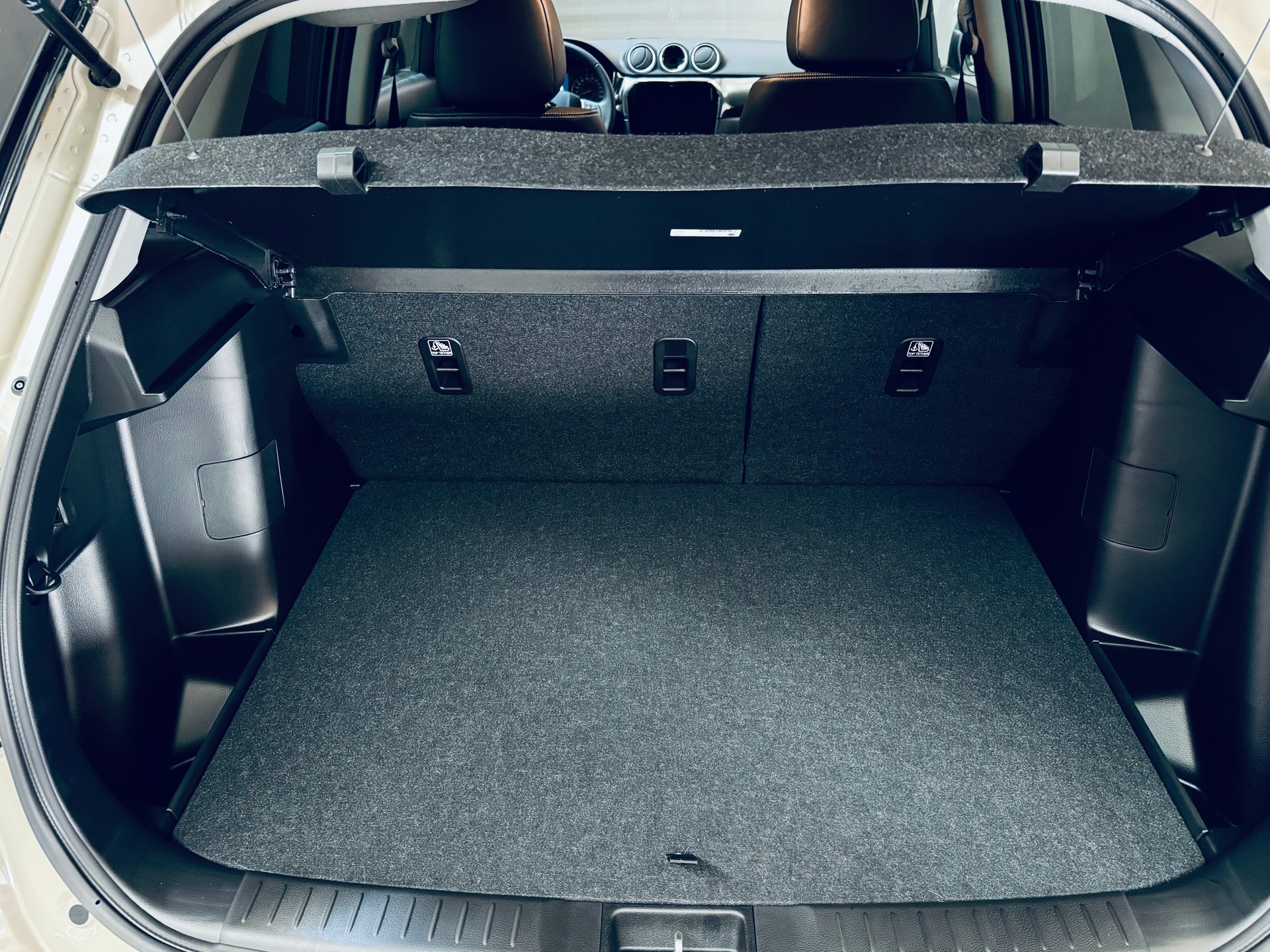 SUZUKI Vitara 1.4 Boosterjet Compact Top 4x4 Hybrid-image-1