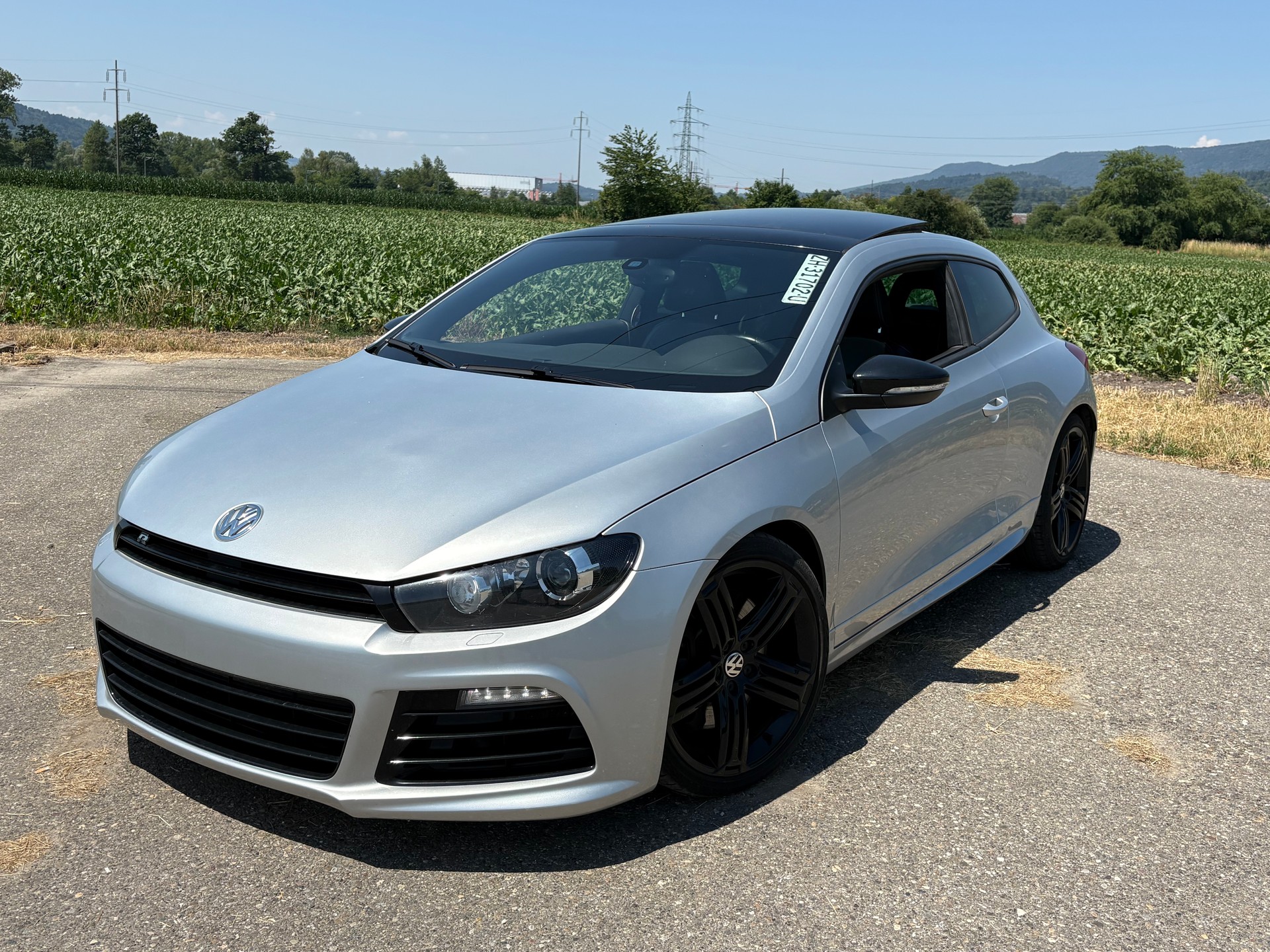 VW SCIROCCO R-image-0
