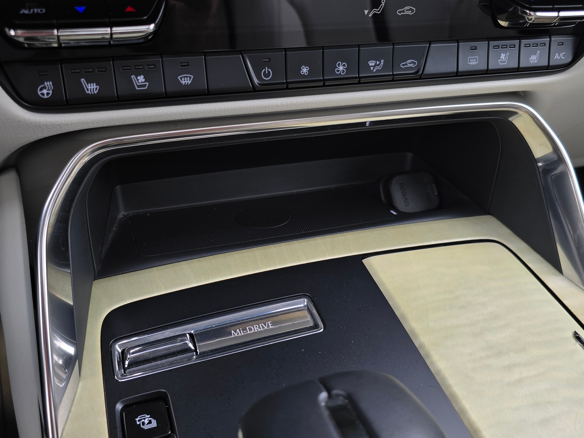 MAZDA CX-60 e-Skyactiv PHEV 327 AWD Takumi-image-27