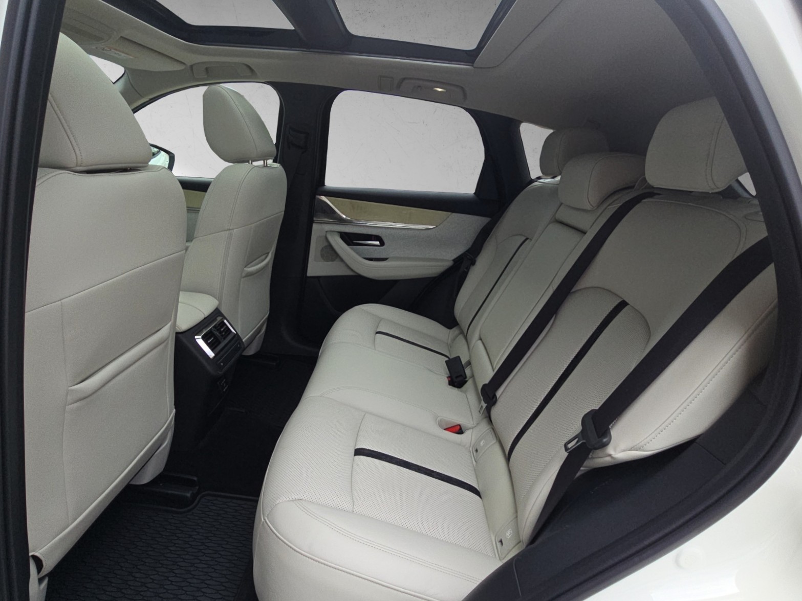 MAZDA CX-60 e-Skyactiv PHEV 327 AWD Takumi-image-14