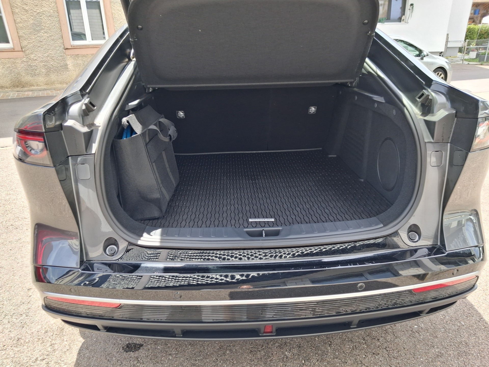 MAZDA 6e Long Range Takumi Plus-image-14