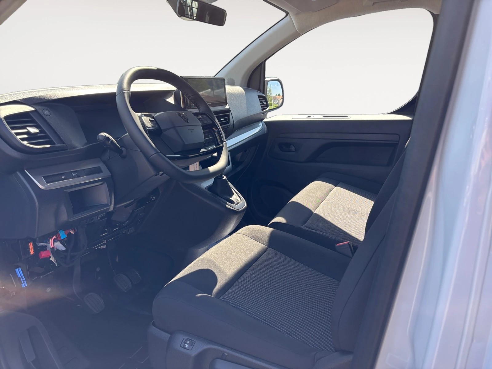 PEUGEOT Expert 1.5 BlueHDi 120 S&S Standard-image-7