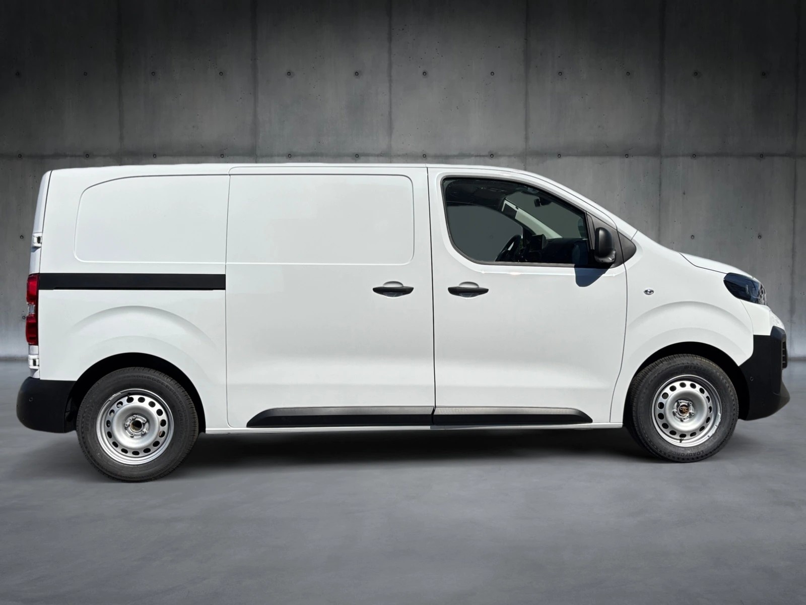 PEUGEOT Expert 1.5 BlueHDi 120 S&S Standard-image-1