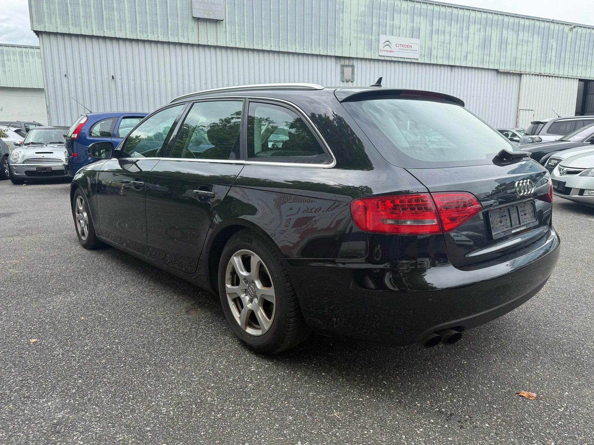 AUDI A4 Avant 1.8 TFSI multitronic-image-4