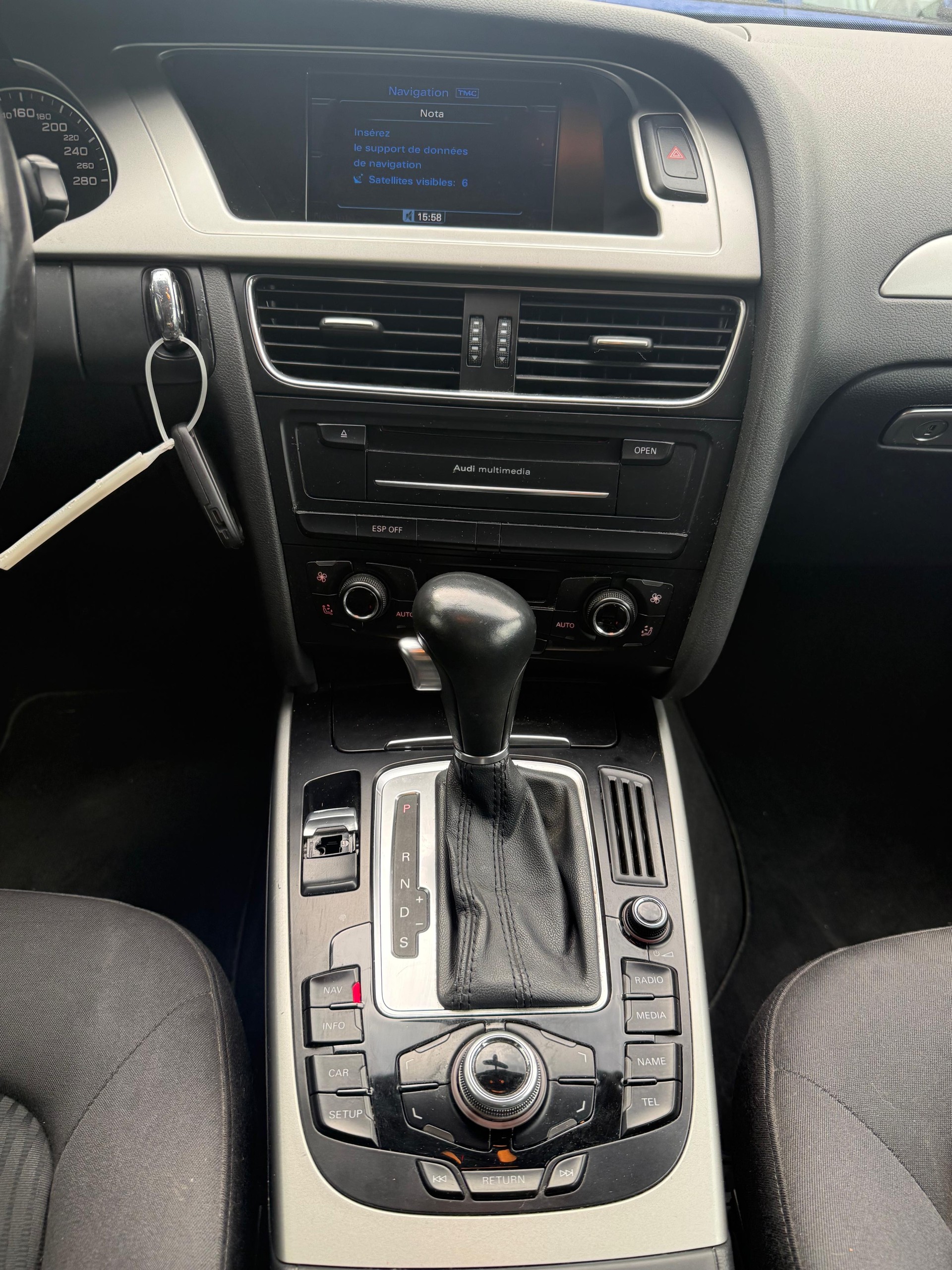 AUDI A4 Avant 1.8 TFSI multitronic-image-7