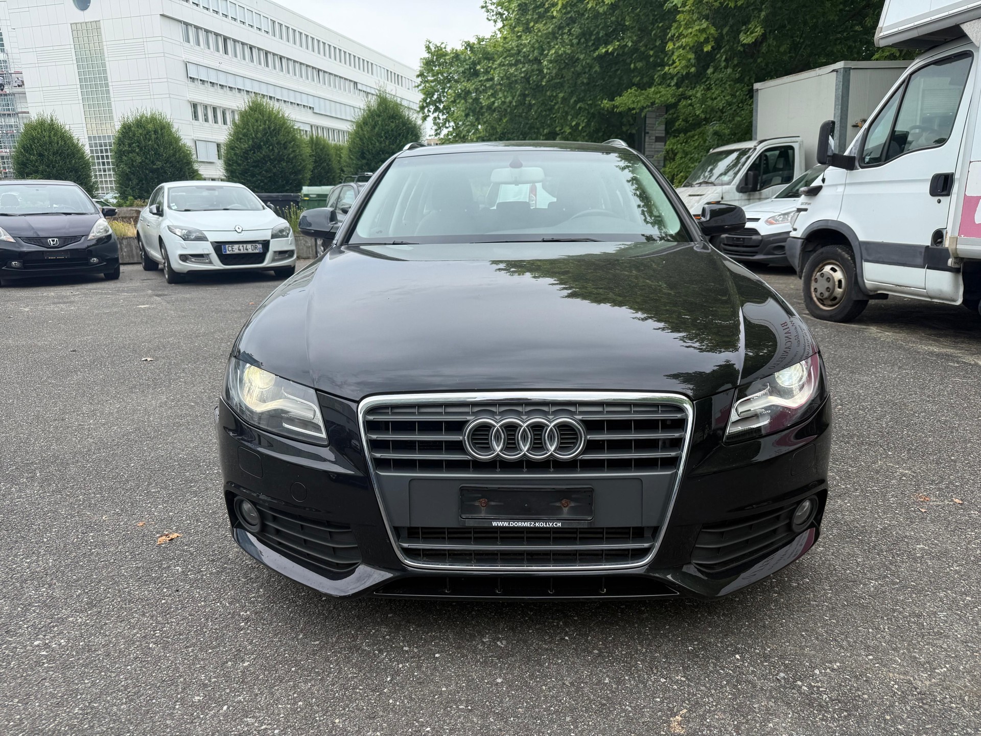 AUDI A4 Avant 1.8 TFSI multitronic-image-2