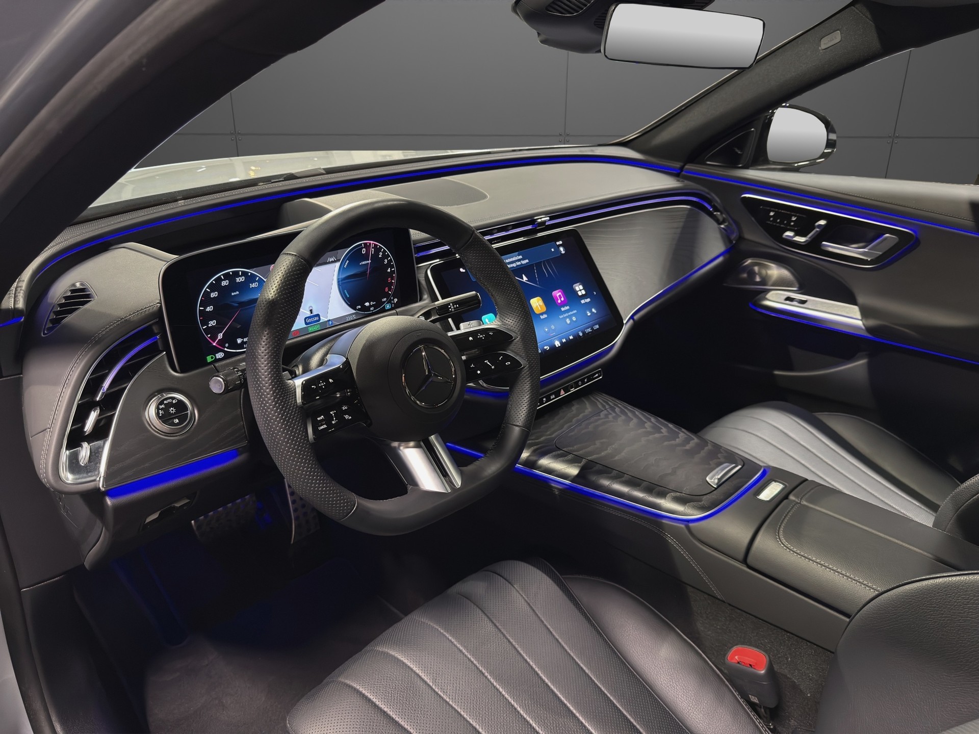 MERCEDES-BENZ E 300 de T 4Matic EQ Hybrid 9G-Tronic AMG Line-image-8