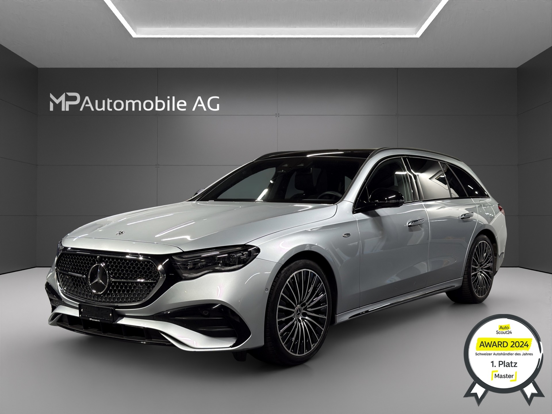 MERCEDES-BENZ E 300 de T 4Matic EQ Hybrid 9G-Tronic AMG Line-image-17