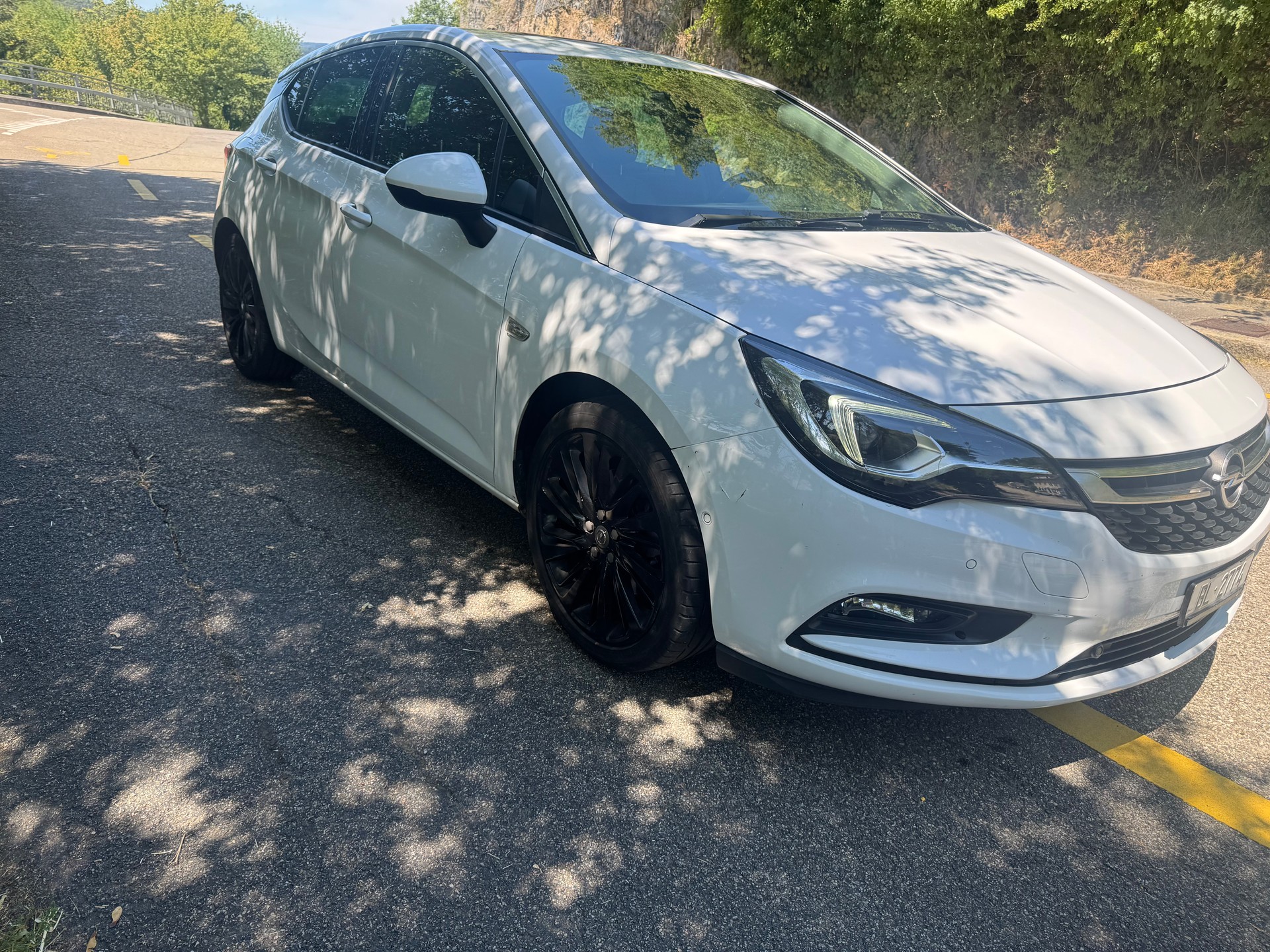 OPEL Astra 1.6 CDTi ecoF Dynamic Automatic-image-1