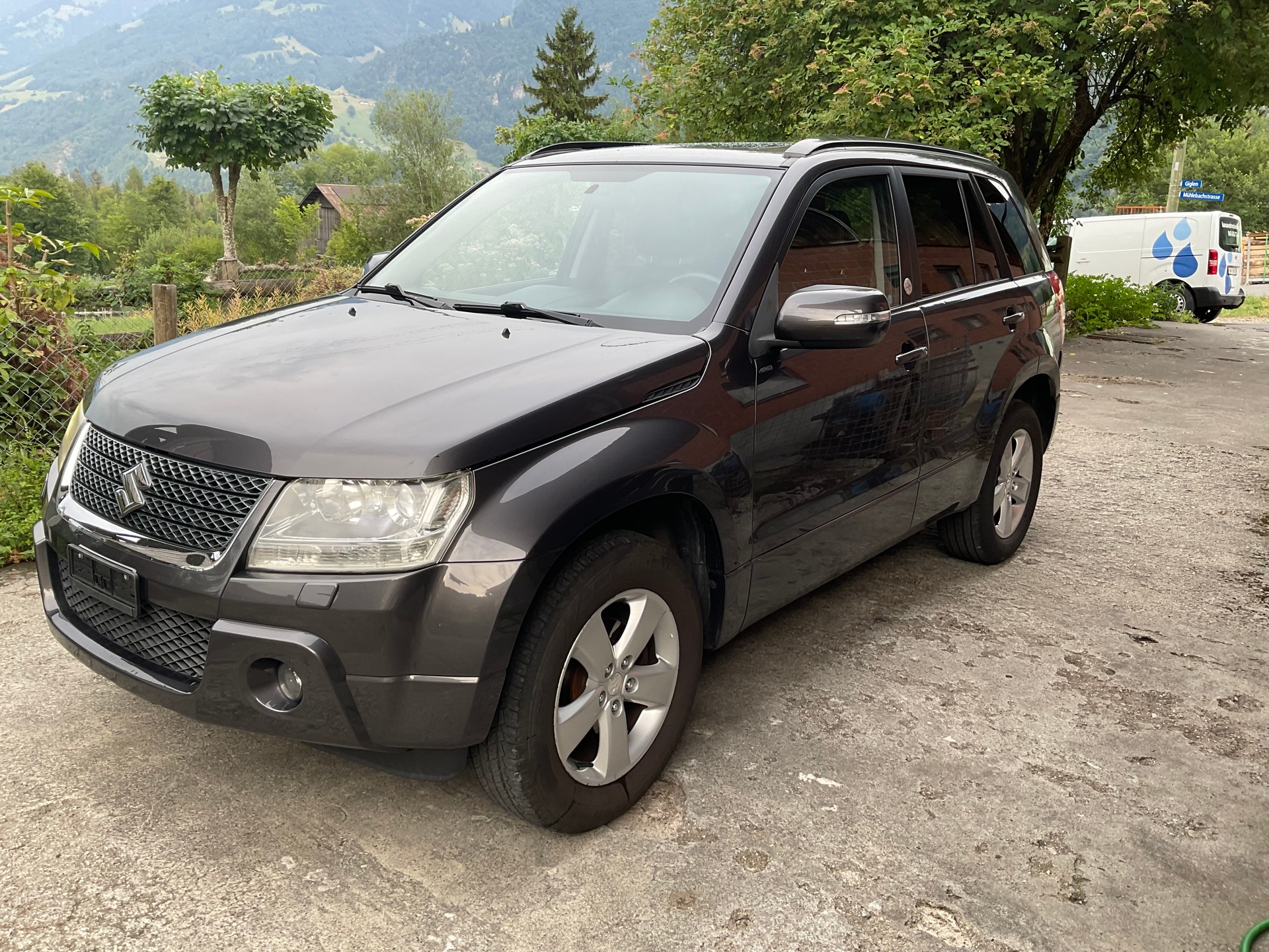SUZUKI 2.4 VVT GL Top 4x4-image-0