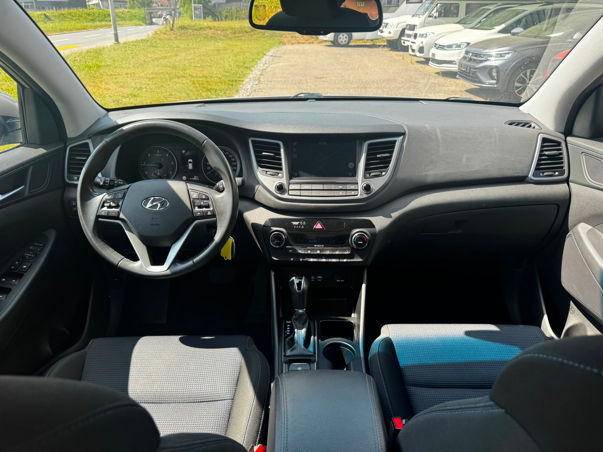 HYUNDAI Tucson 2.0 CRDI Plena 4WD Automatic-image-9