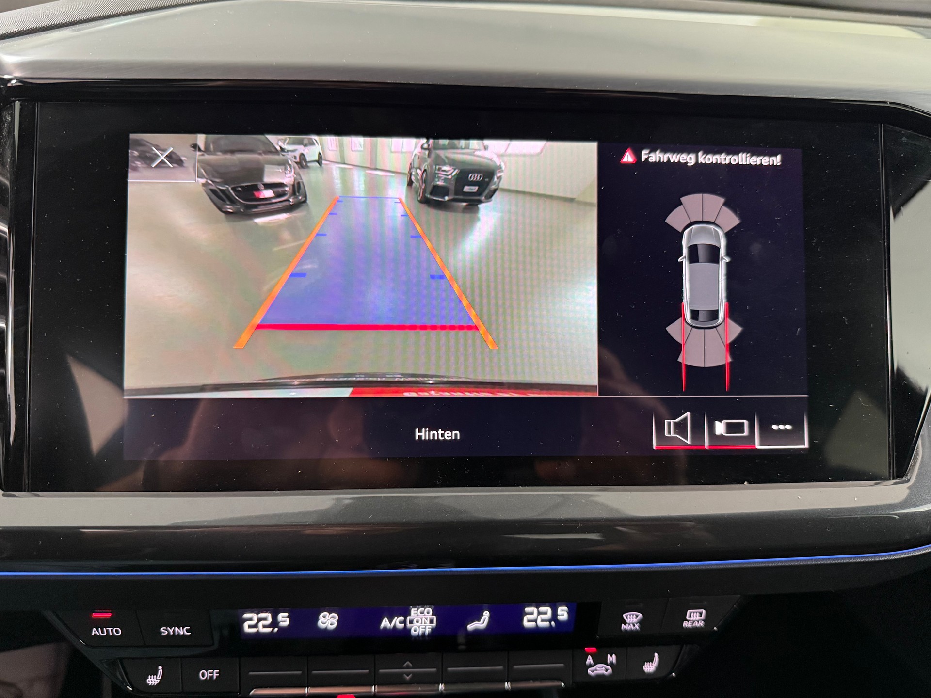 AUDI Q4 Sportback e-tron 50 quattro-image-8