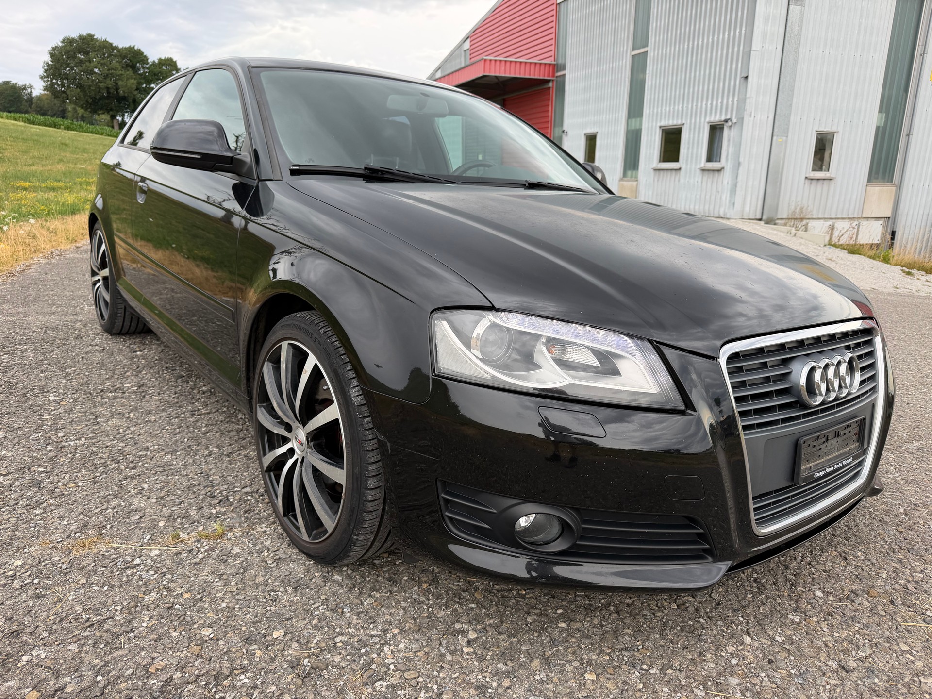 AUDI A3 2.0 TDI Attraction s-line-image-1