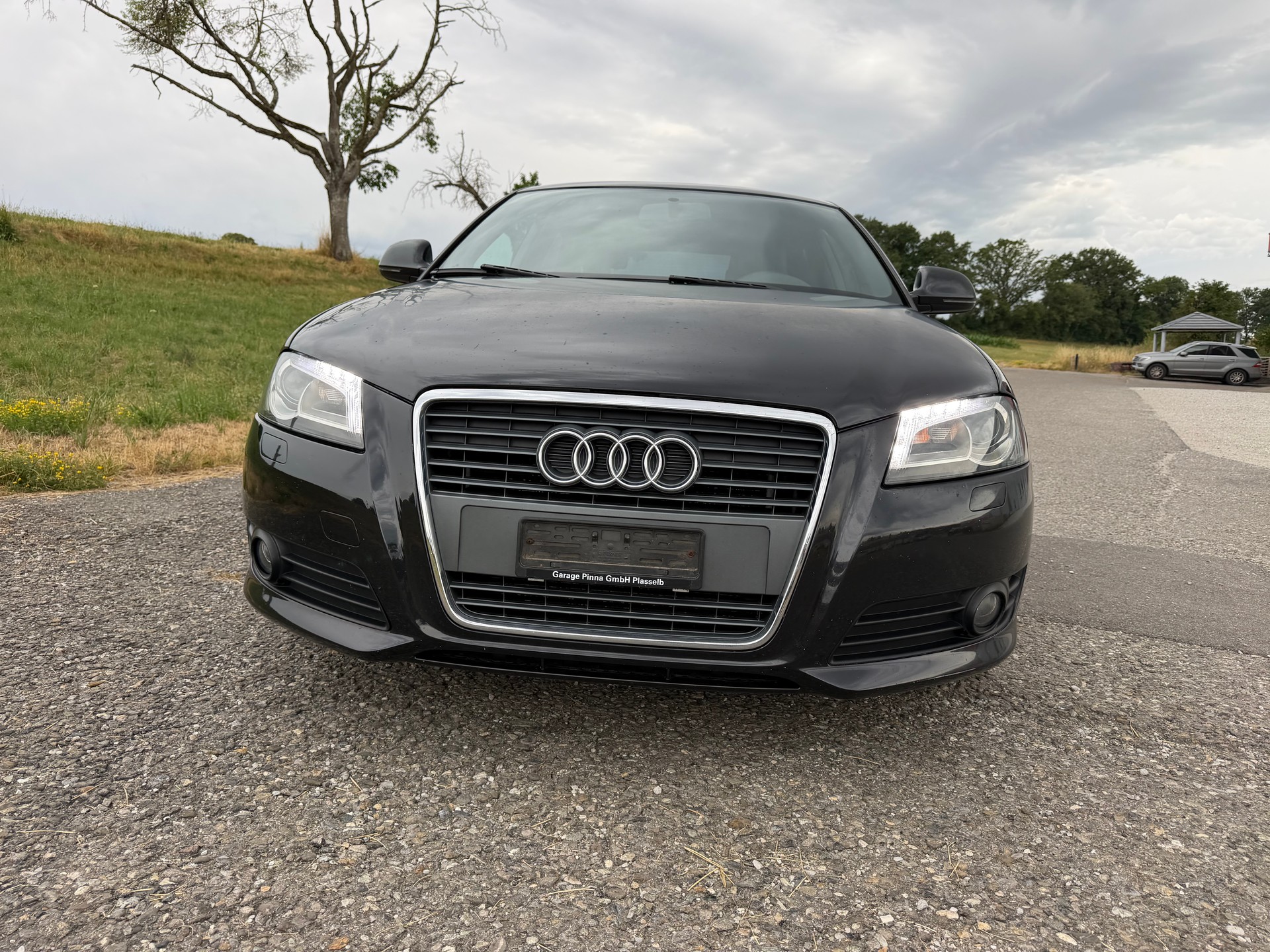 AUDI A3 2.0 TDI Attraction s-line-image-0