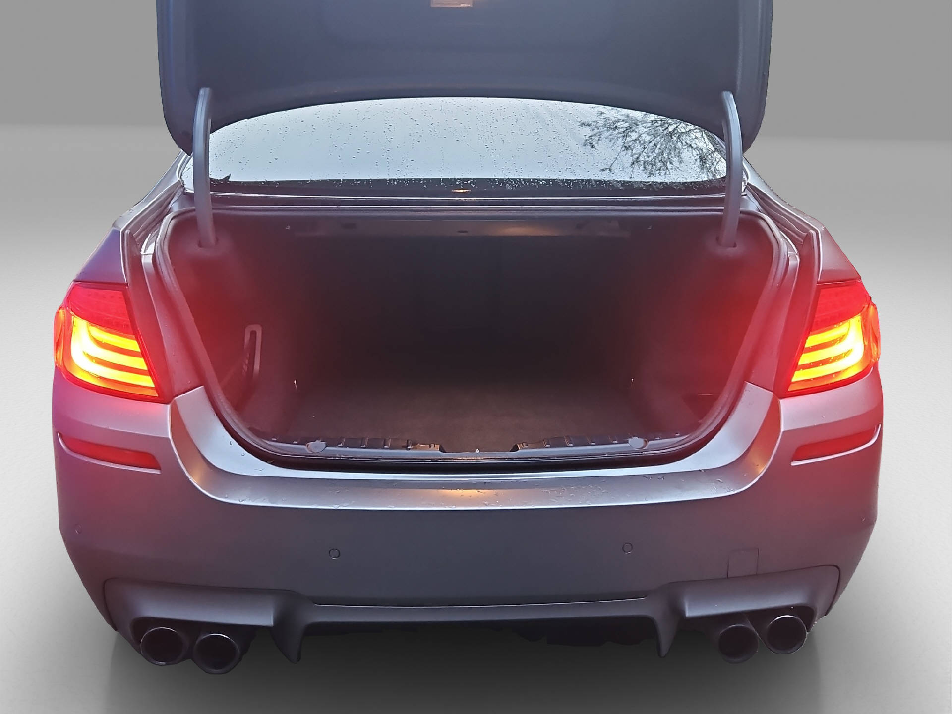 BMW M5-image-15