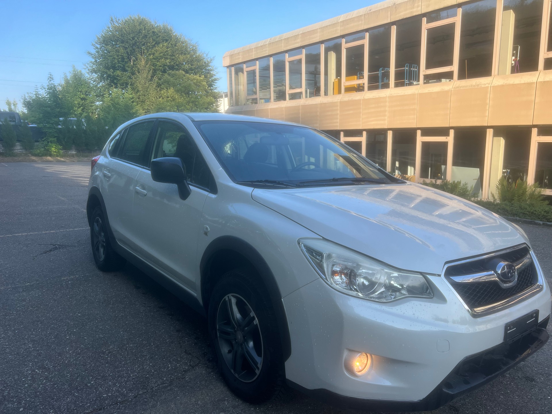 SUBARU XV 2.0 Swiss Three AWD-image-1