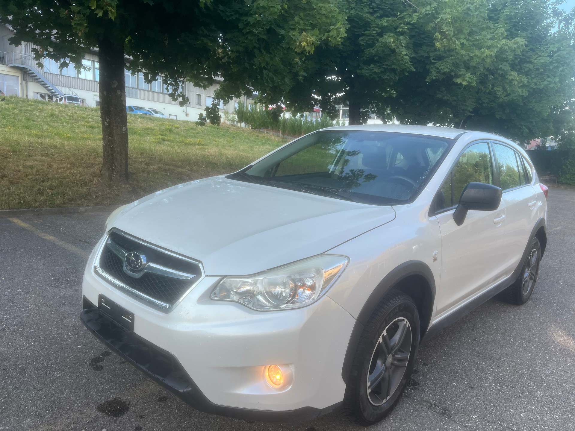 SUBARU XV 2.0 Swiss Three AWD-image-2