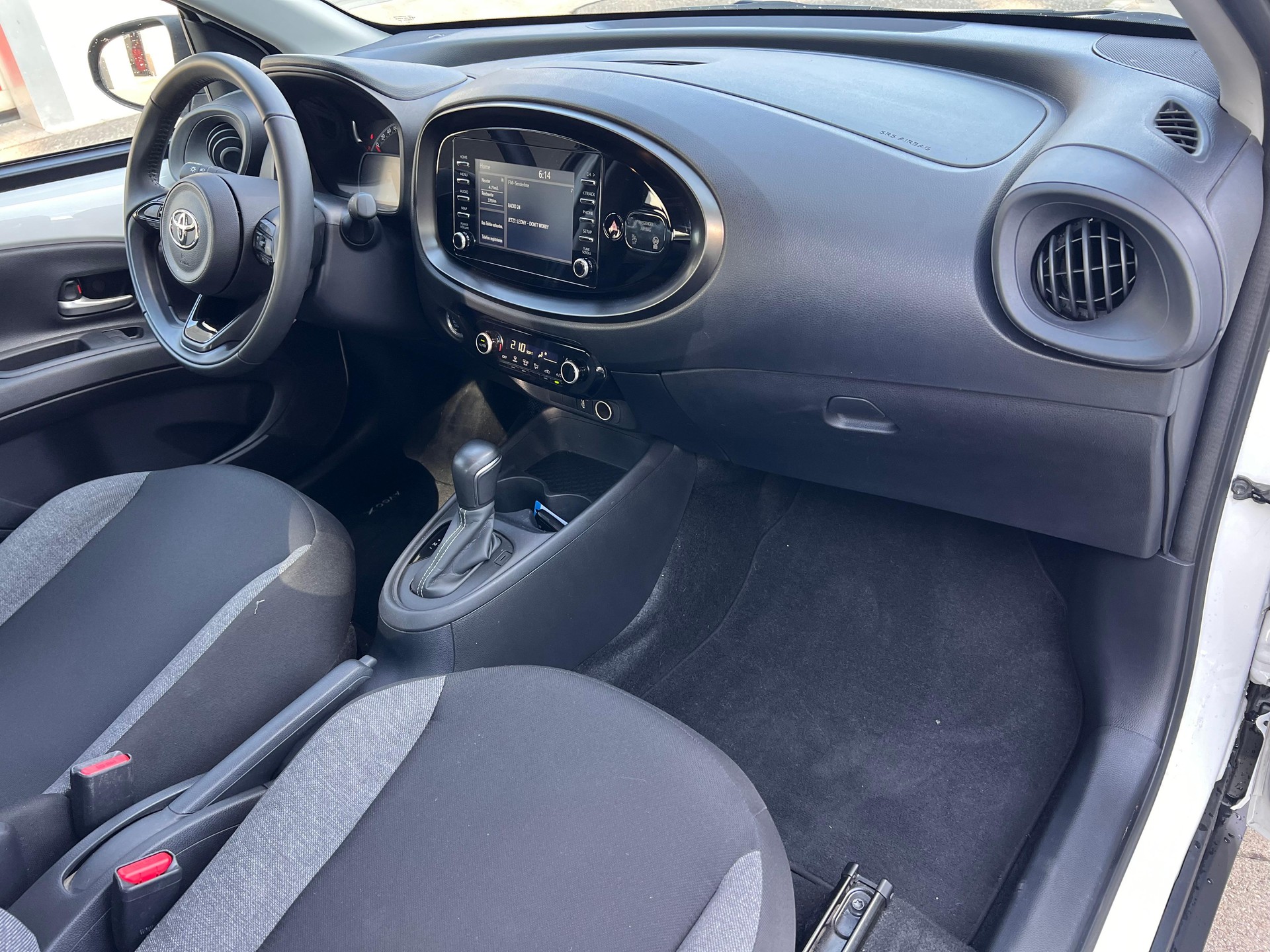 TOYOTA Aygo X 1.0 VVT-i Comfort-image-13