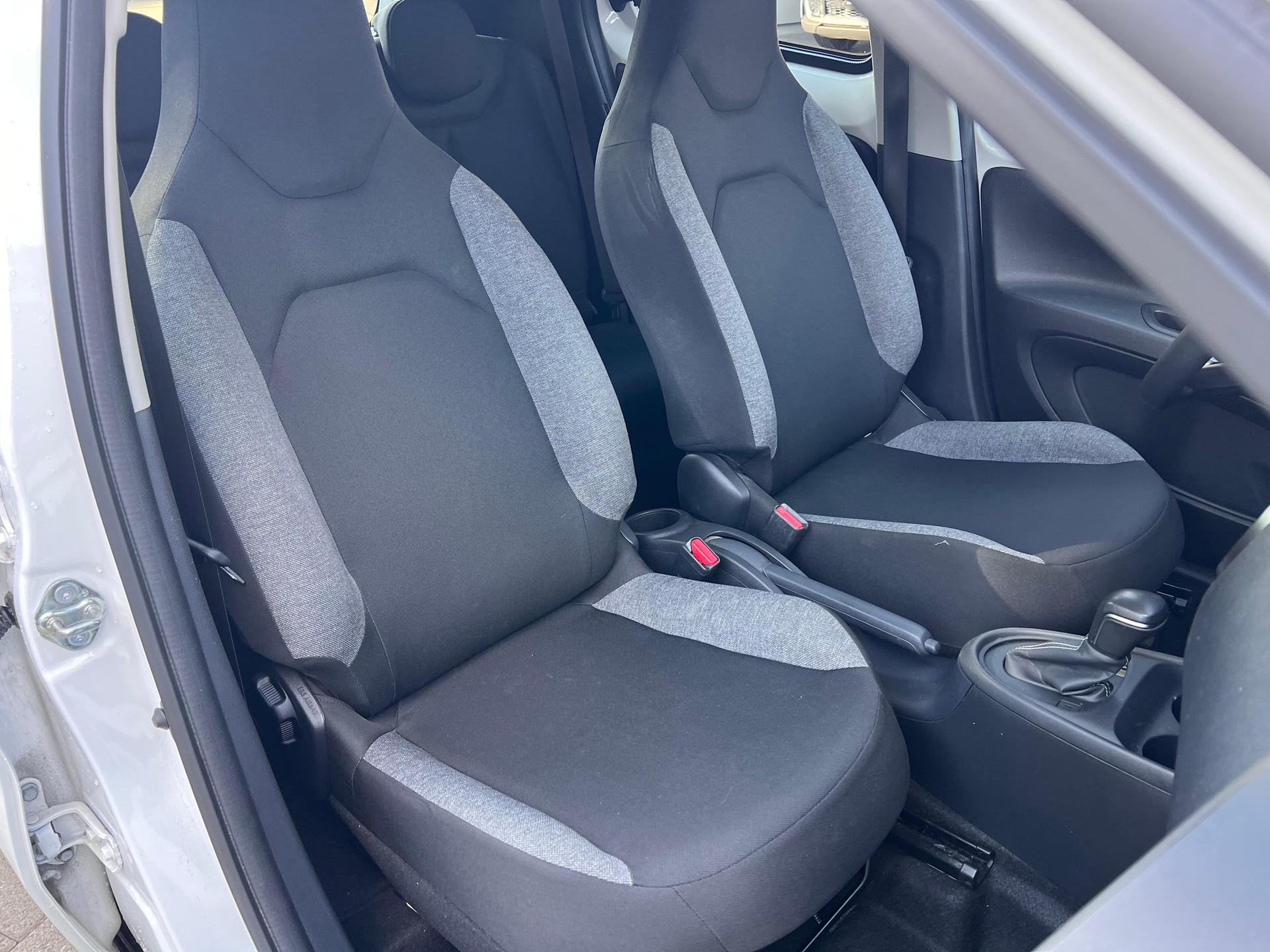 TOYOTA Aygo X 1.0 VVT-i Comfort-image-14