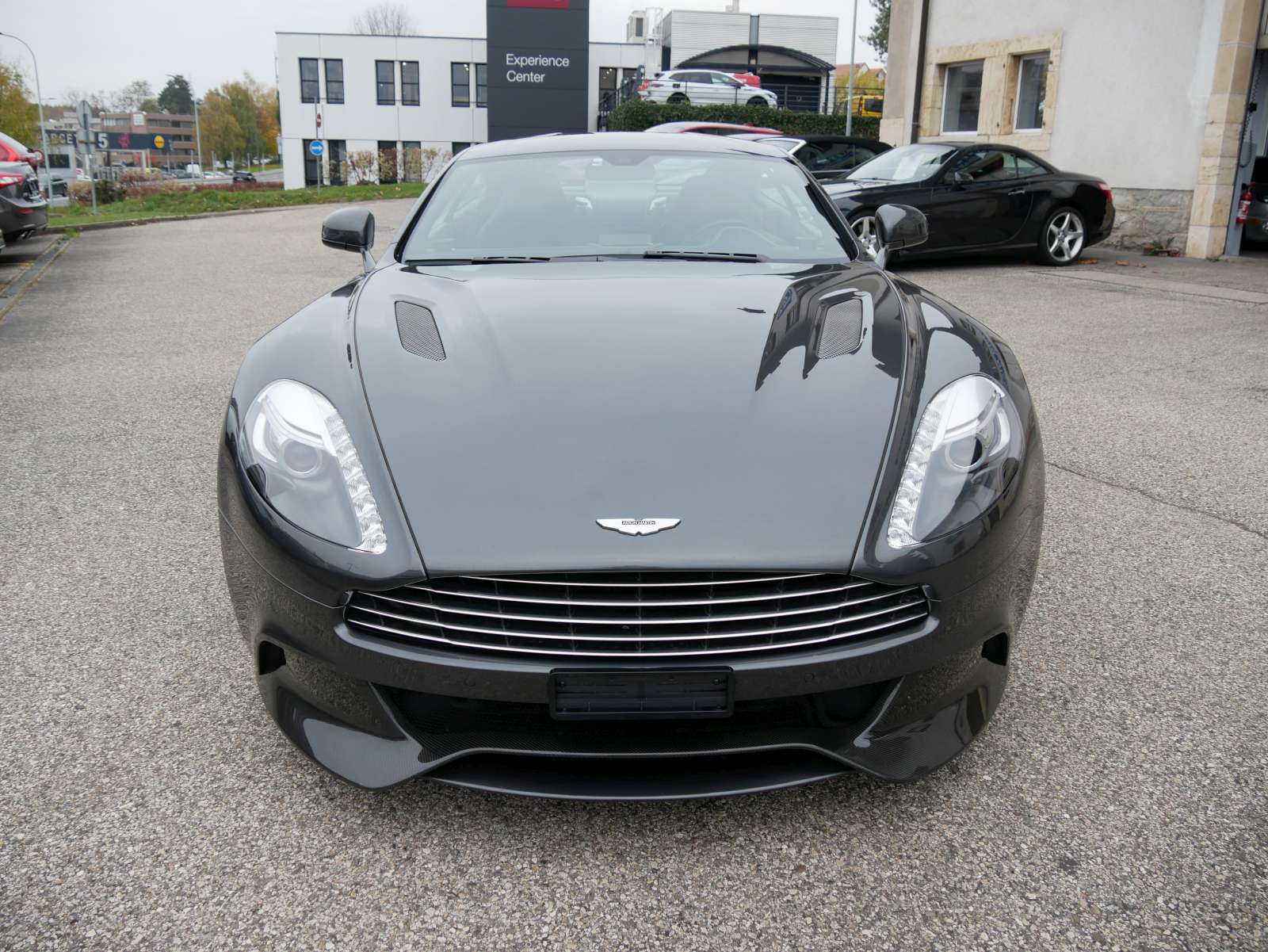 ASTON MARTIN Vanquish V12 5.9-48 Touchtronic 3-image-6