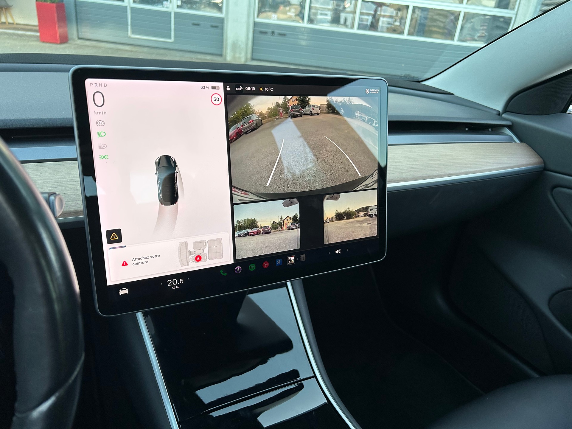 TESLA Model 3 Long Range Dual Motor AWD-image-10