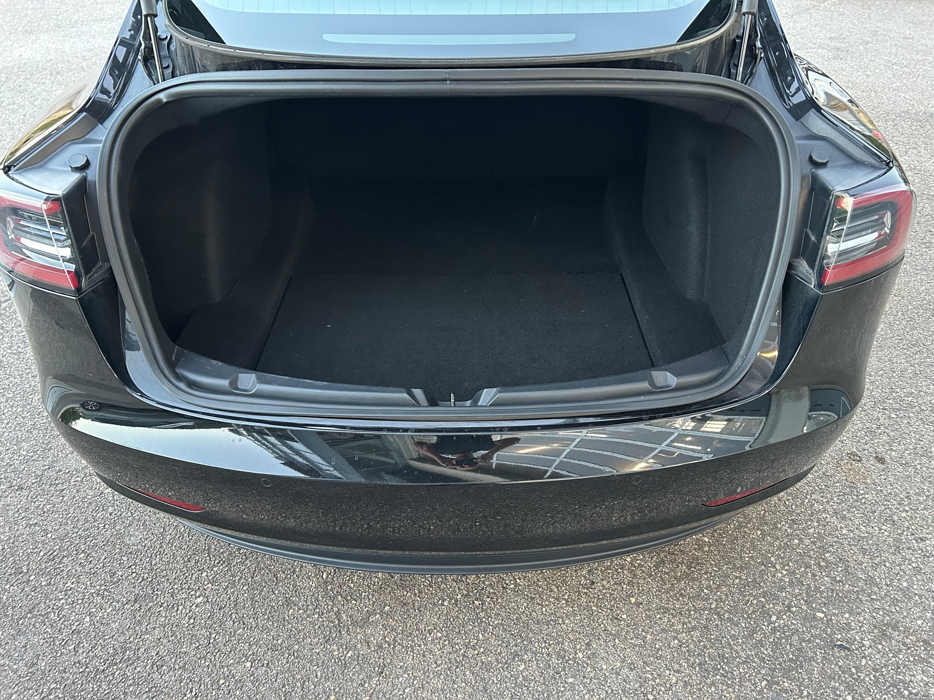 TESLA Model 3 Long Range Dual Motor AWD-image-11