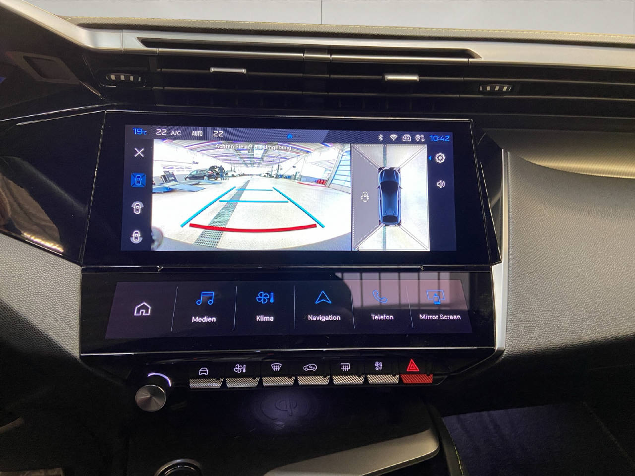 PEUGEOT 408 1.6 PHEV 180 GT-image-7