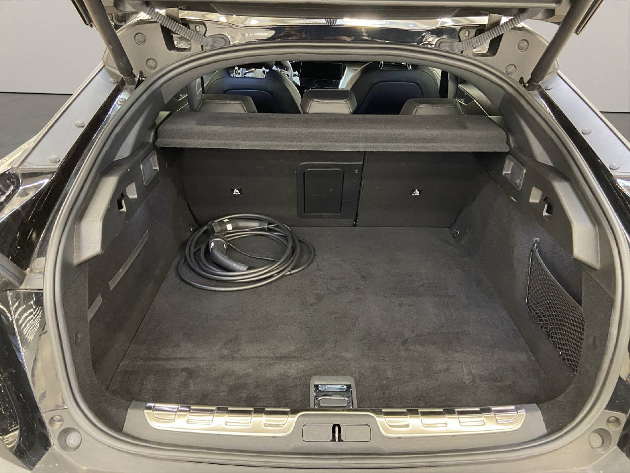 PEUGEOT 408 1.6 PHEV 180 GT-image-13