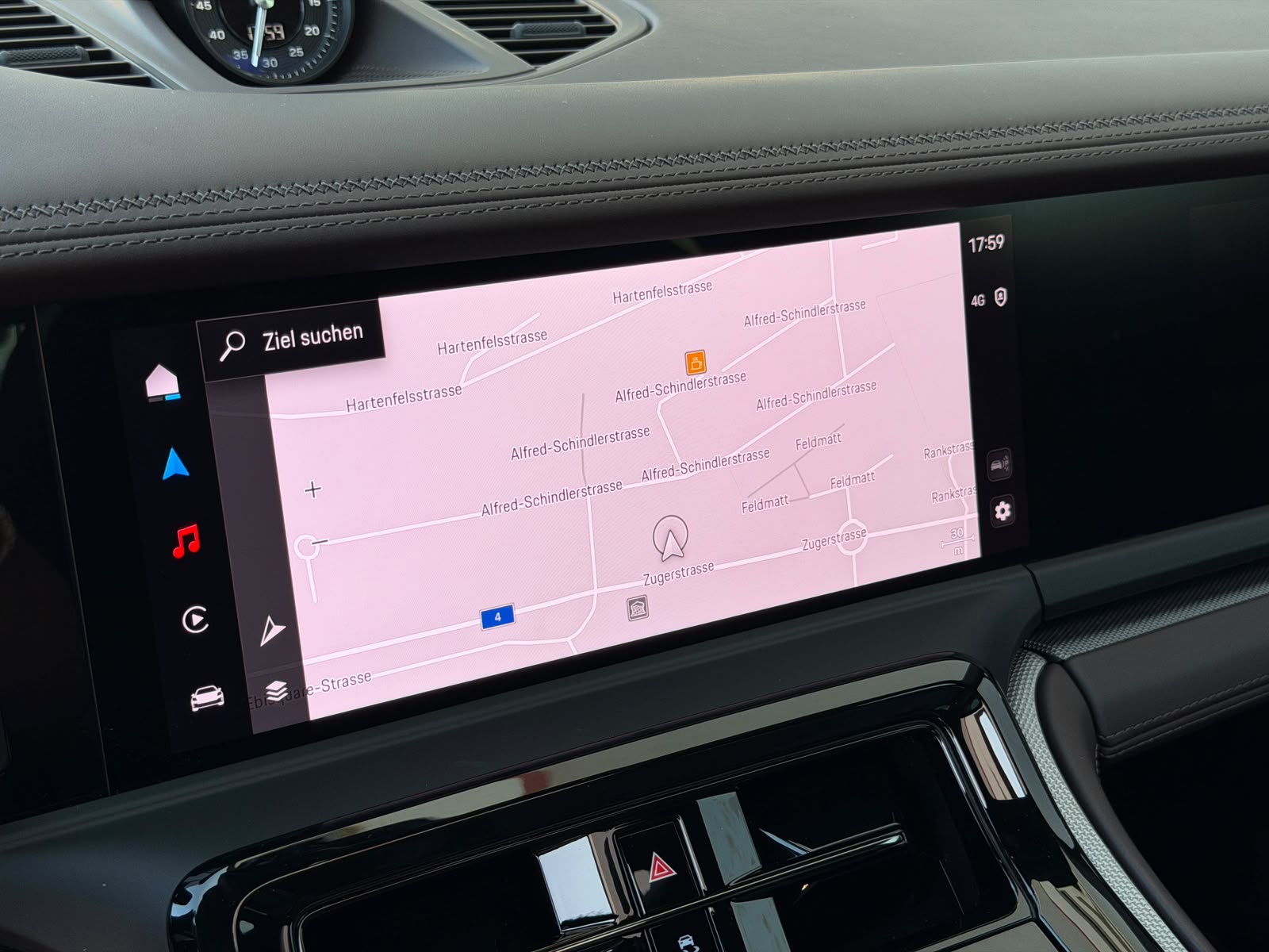 PORSCHE Panamera 4S E-Hybrid PDK-image-25