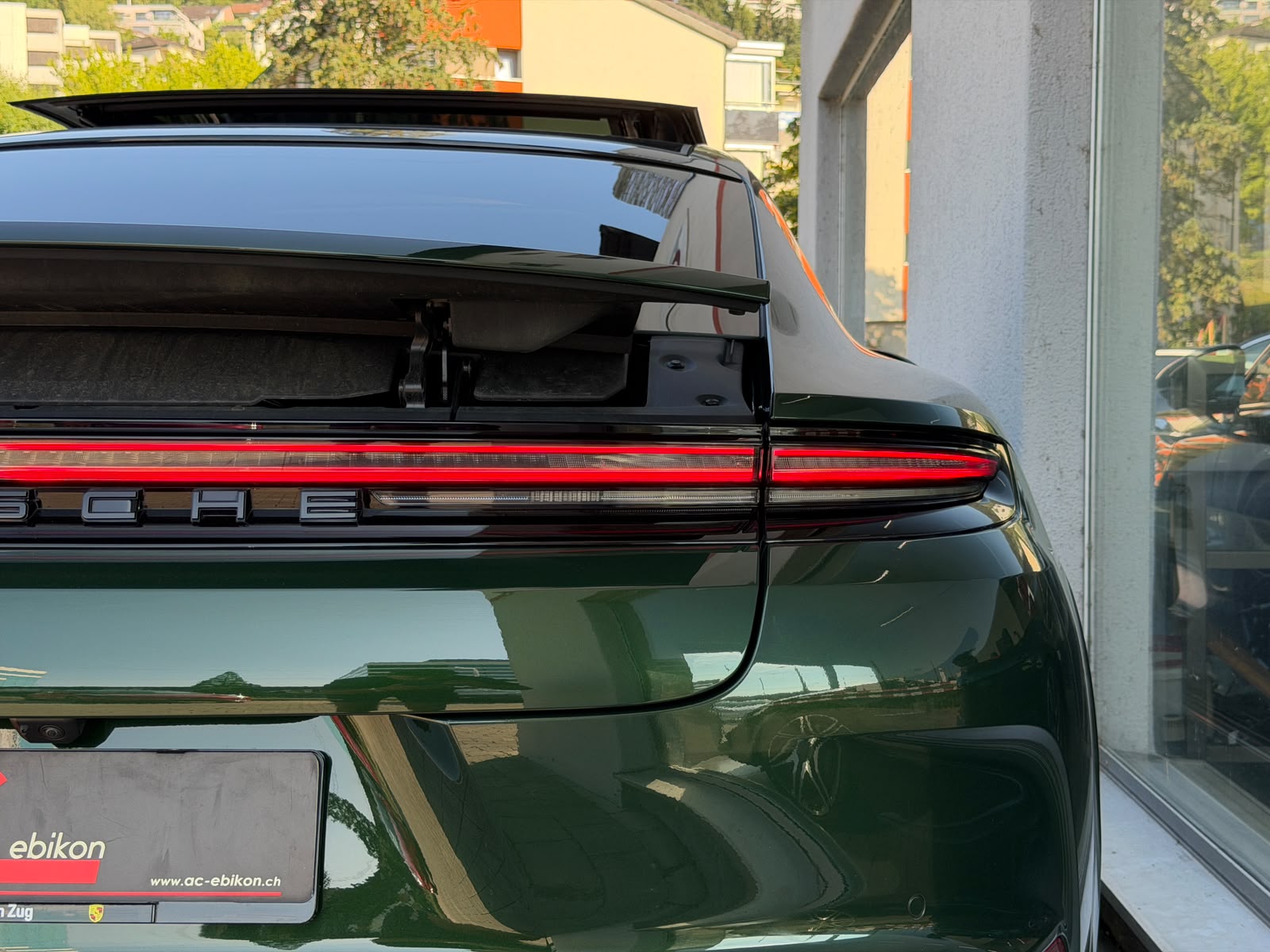 PORSCHE Panamera 4S E-Hybrid PDK-image-8