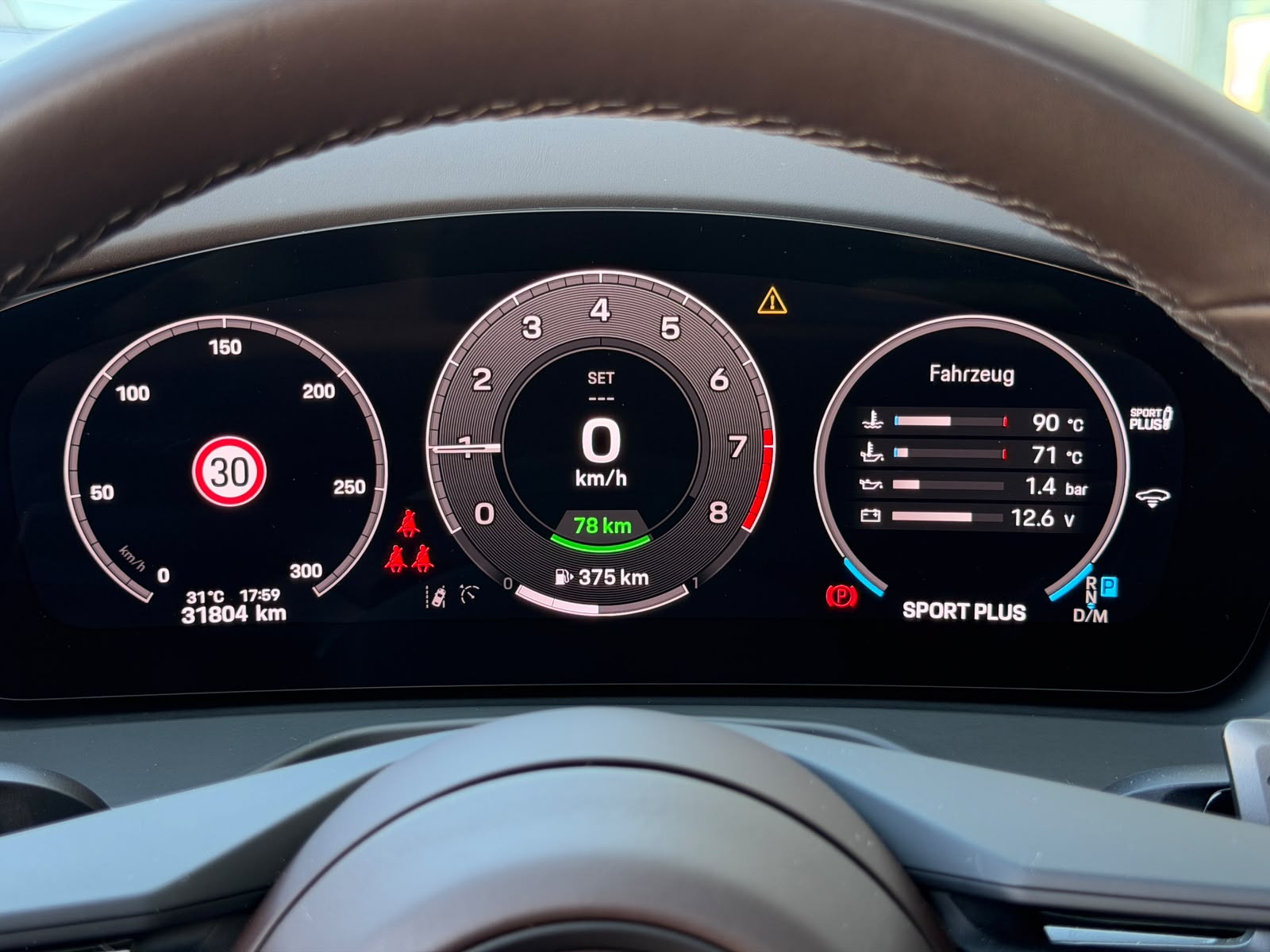 PORSCHE Panamera 4S E-Hybrid PDK-image-18