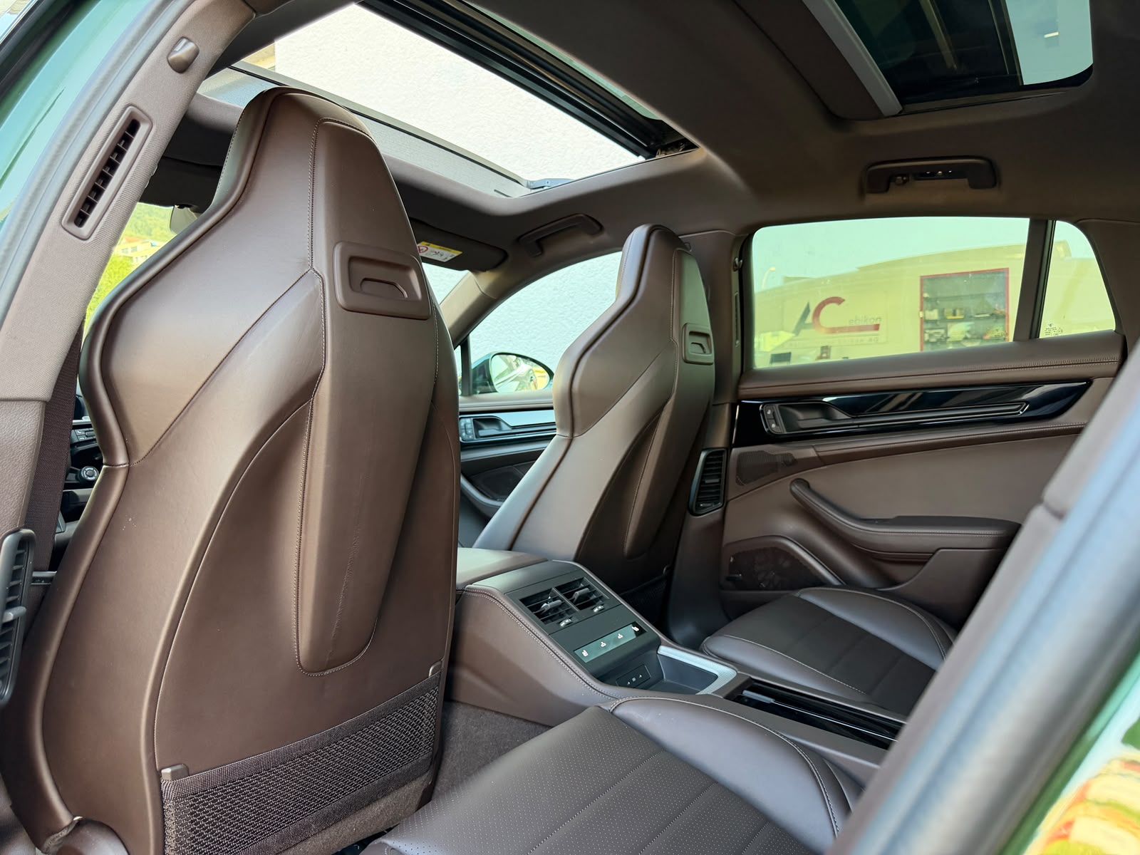 PORSCHE Panamera 4S E-Hybrid PDK-image-12