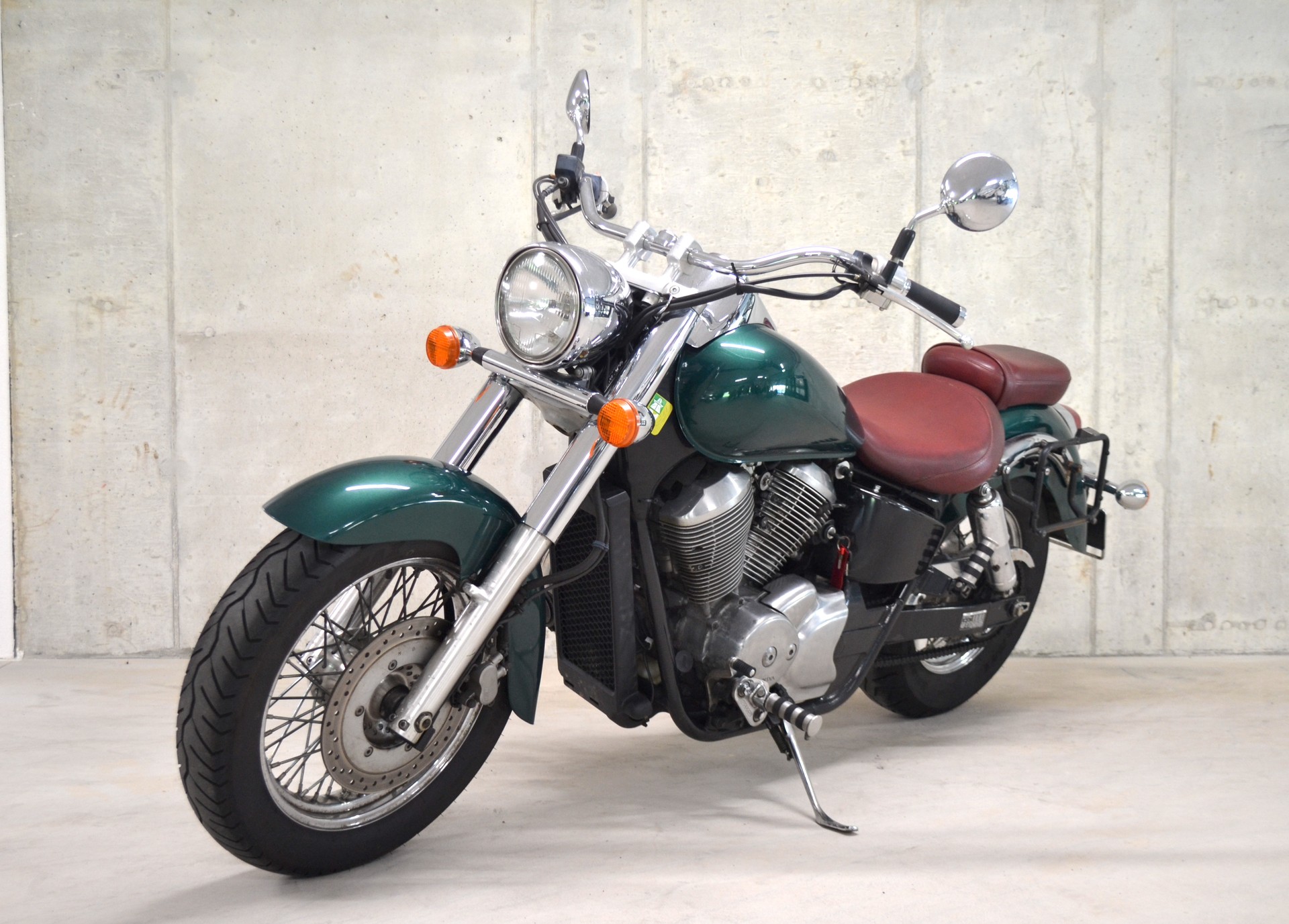 HONDA Shadow-showroom-element-1
