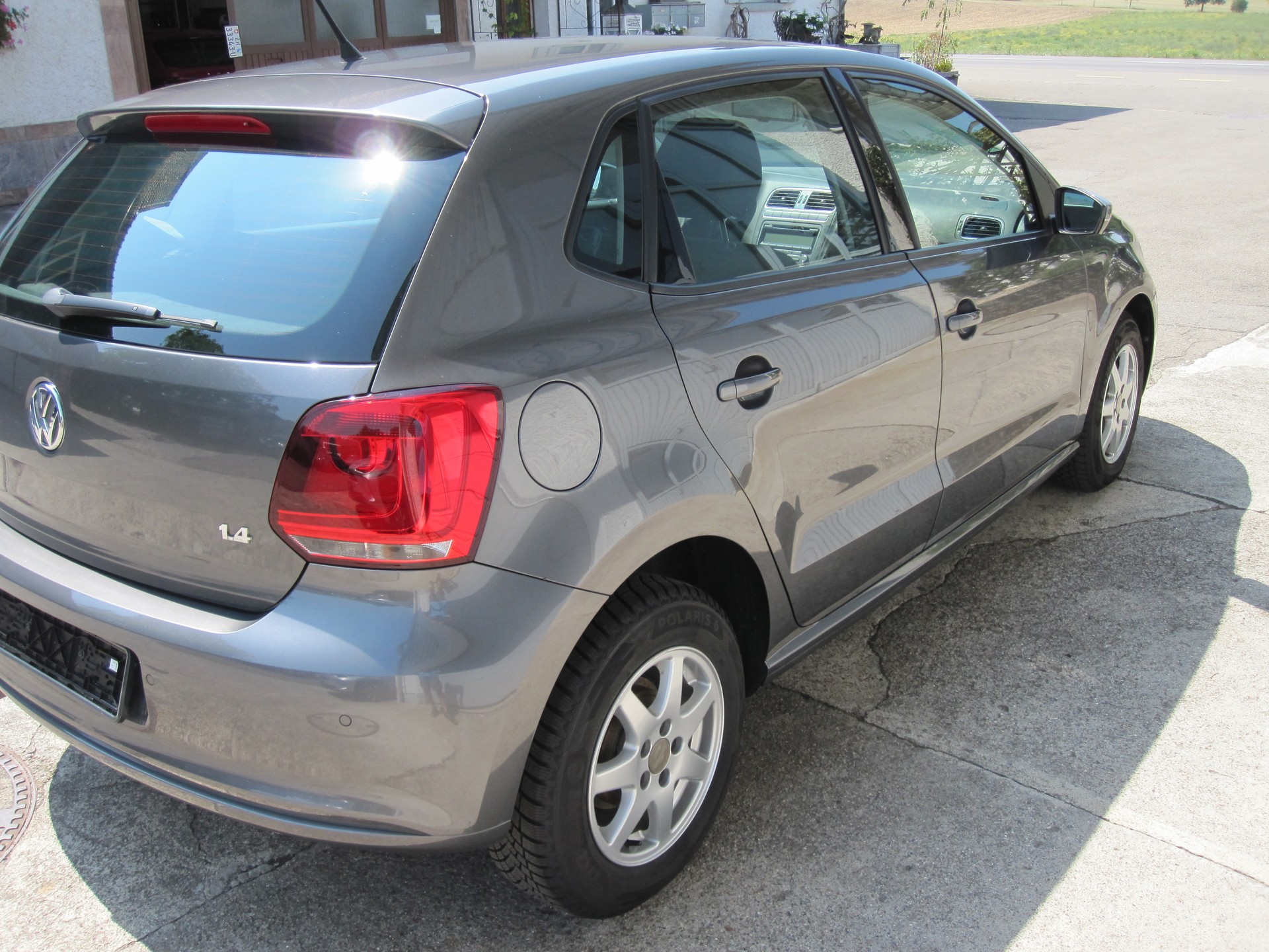 VW Polo 1.4 16V Comfortline DSG-image-2