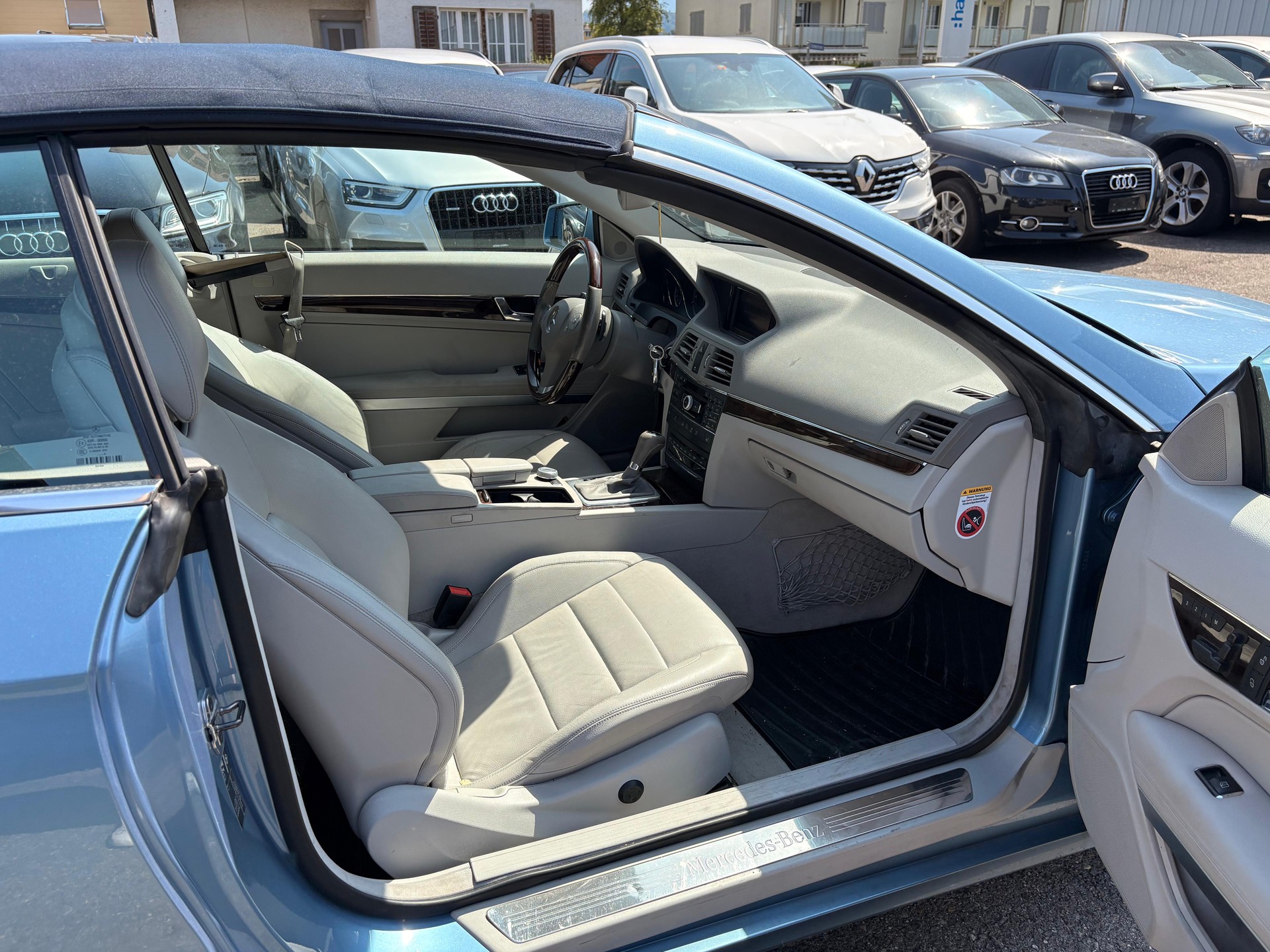 MERCEDES-BENZ E 350 CGI BlueEfficiency 7G-Tronic-image-4